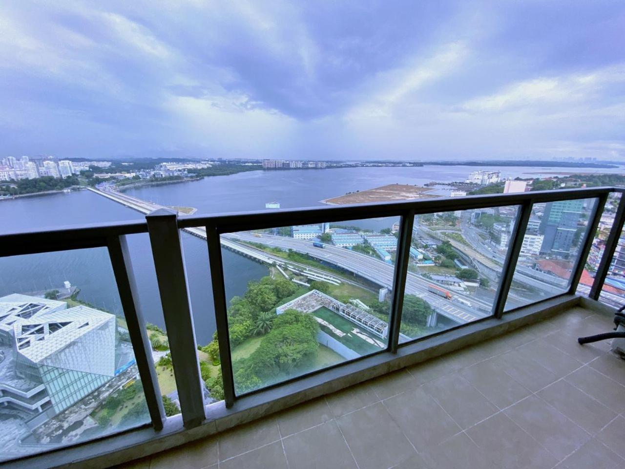 R&F Princess Cove JB Apartment Suites By SC Homestay