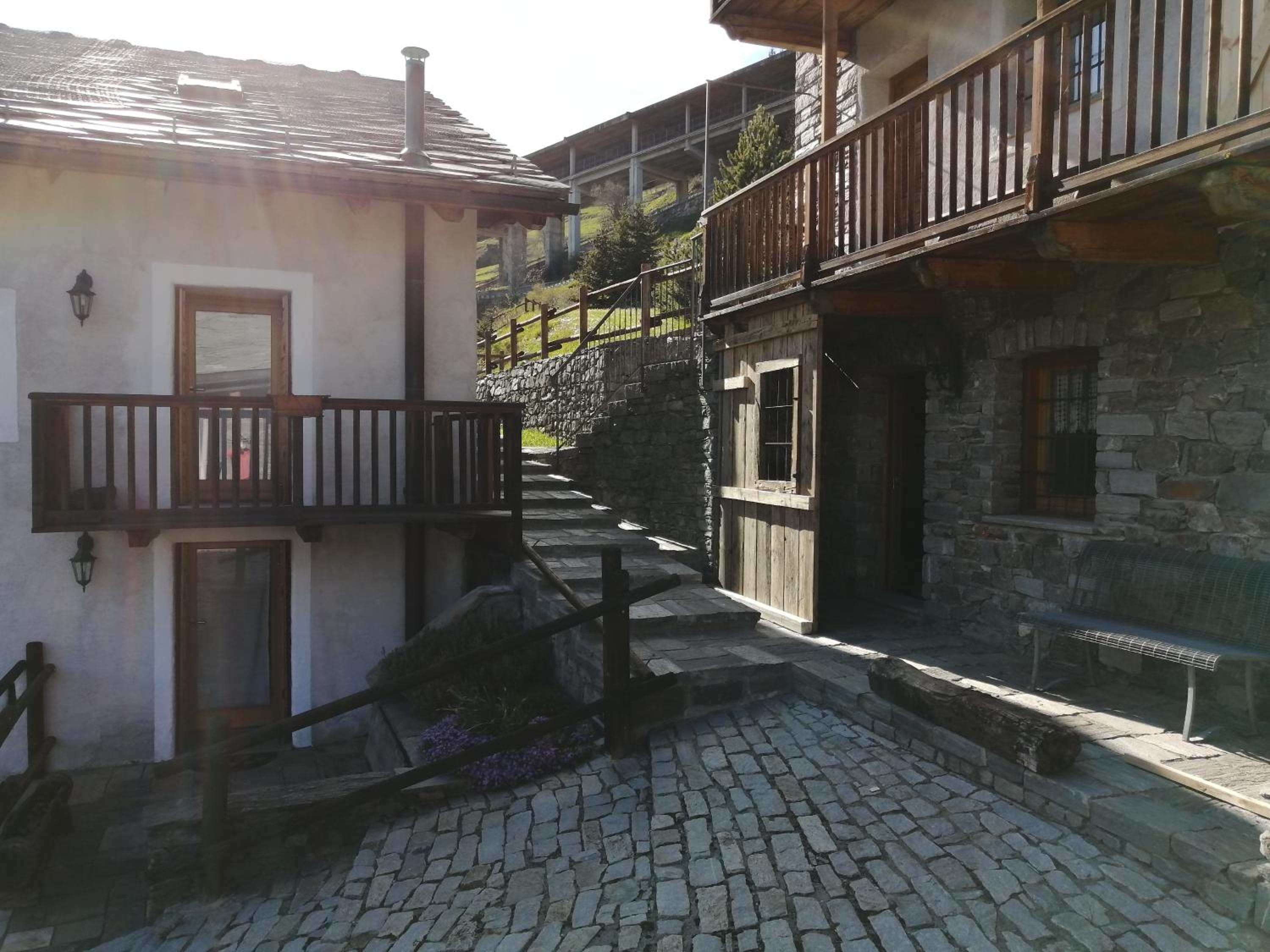 Photo 48