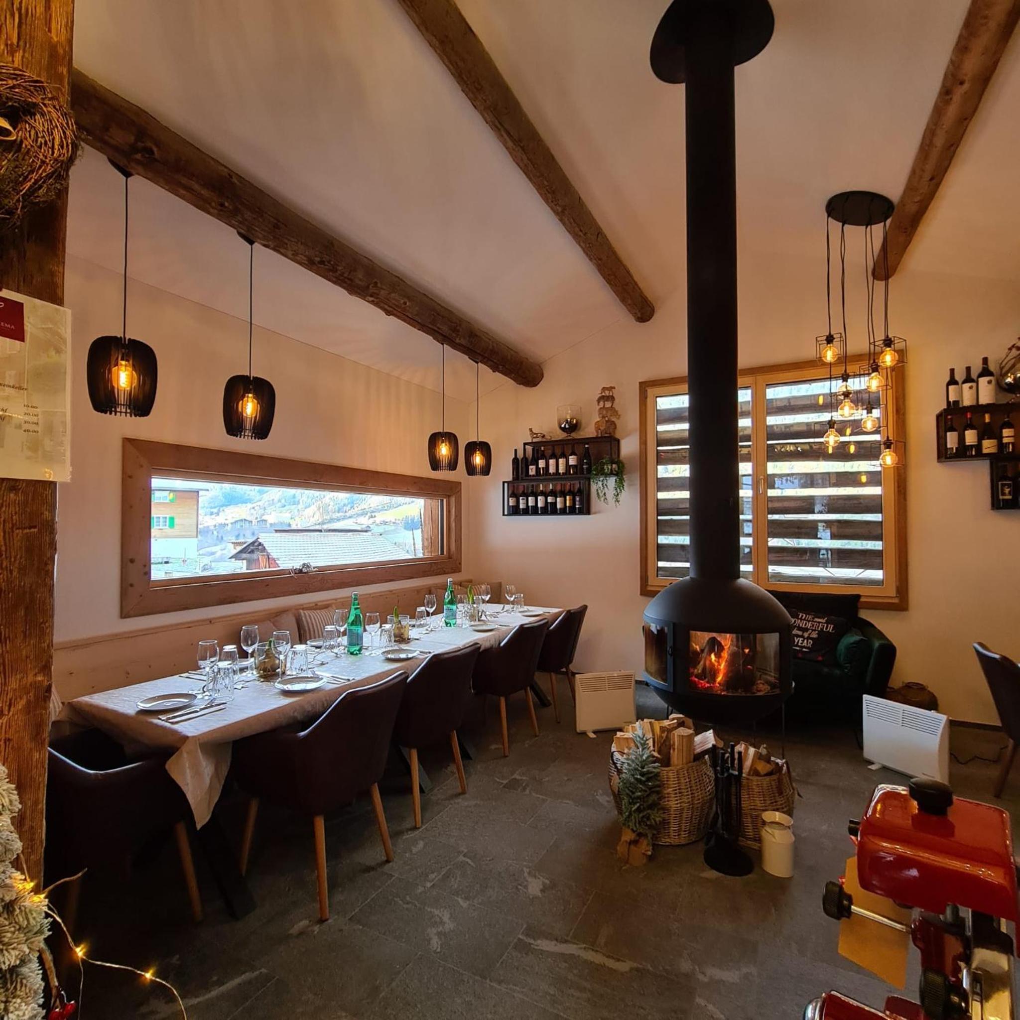 Chesa Prema Bed & Breakfast - Restaurant