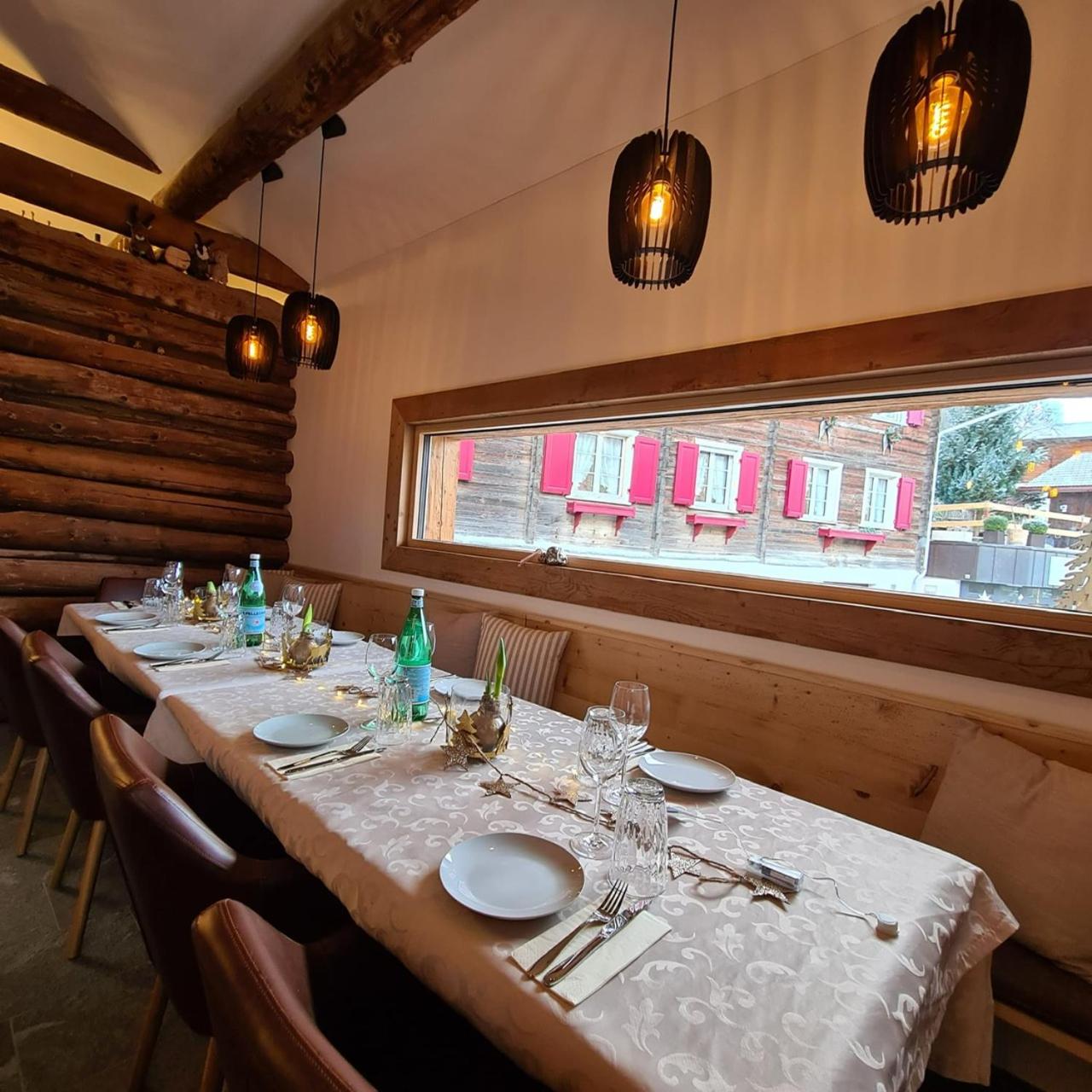 Chesa Prema Bed & Breakfast - Restaurant