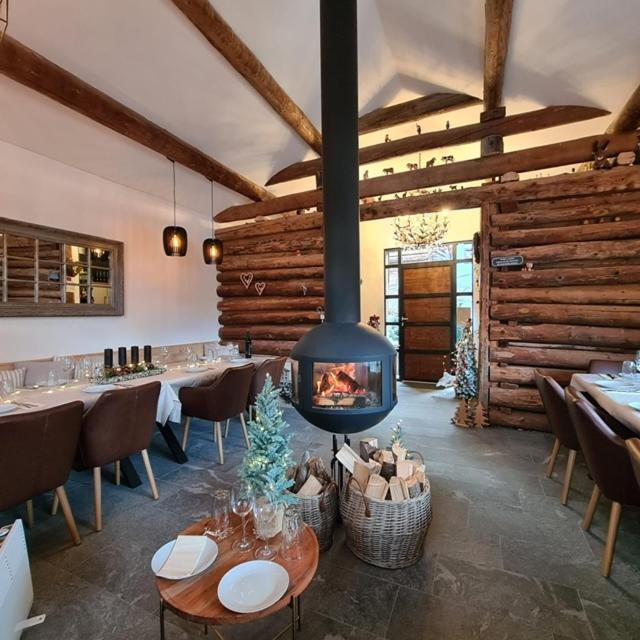 Chesa Prema Bed & Breakfast - Restaurant