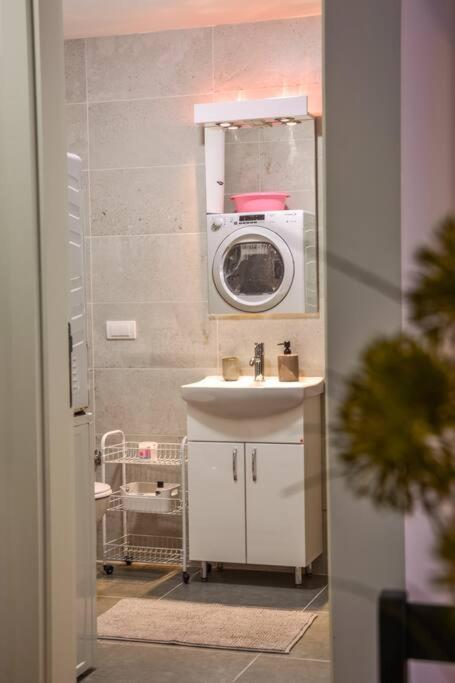 Ema apartment / quiet, lovely and cozy view 5