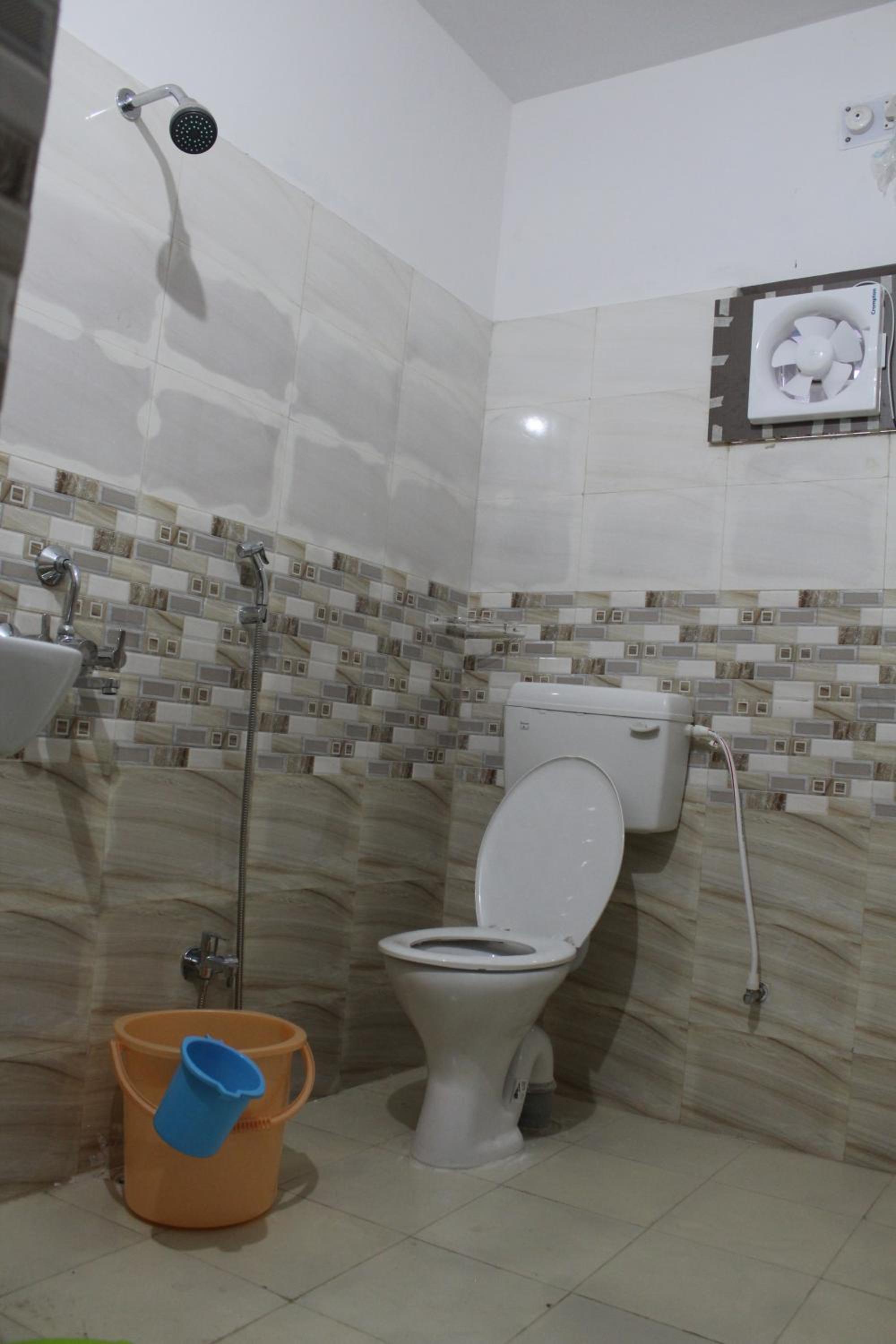 Photo 9