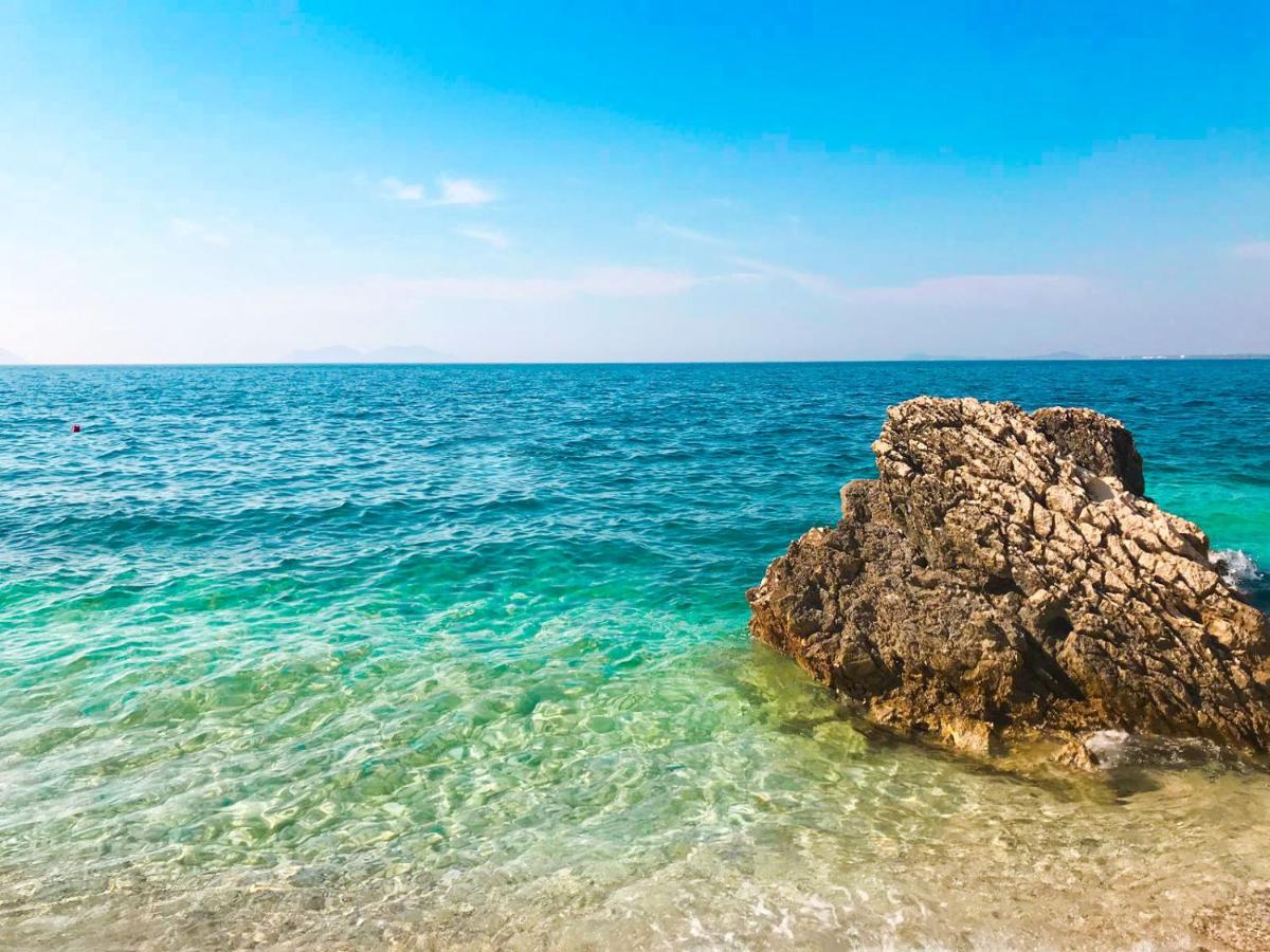 Rose Luxury Apartment Vlore, full sea view !