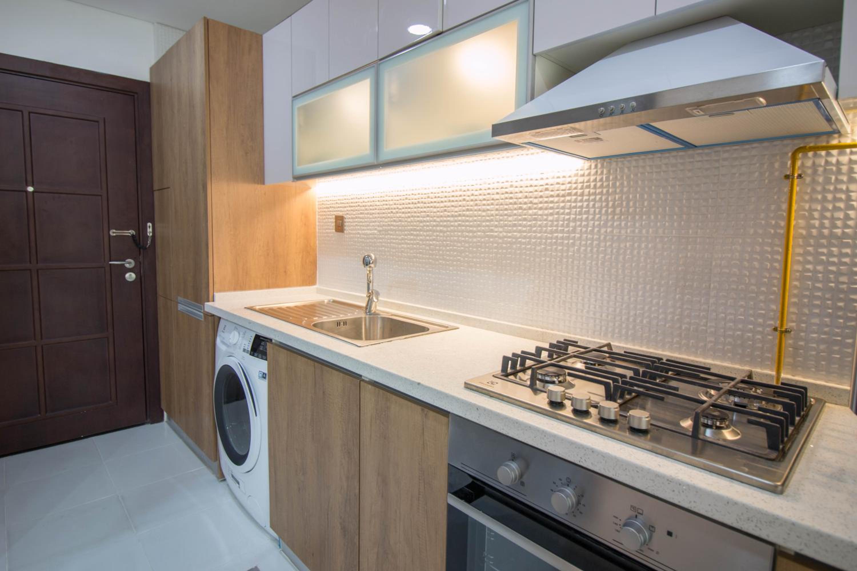 Fully Furnished Studio, Ready to Move-in! Resortz 19