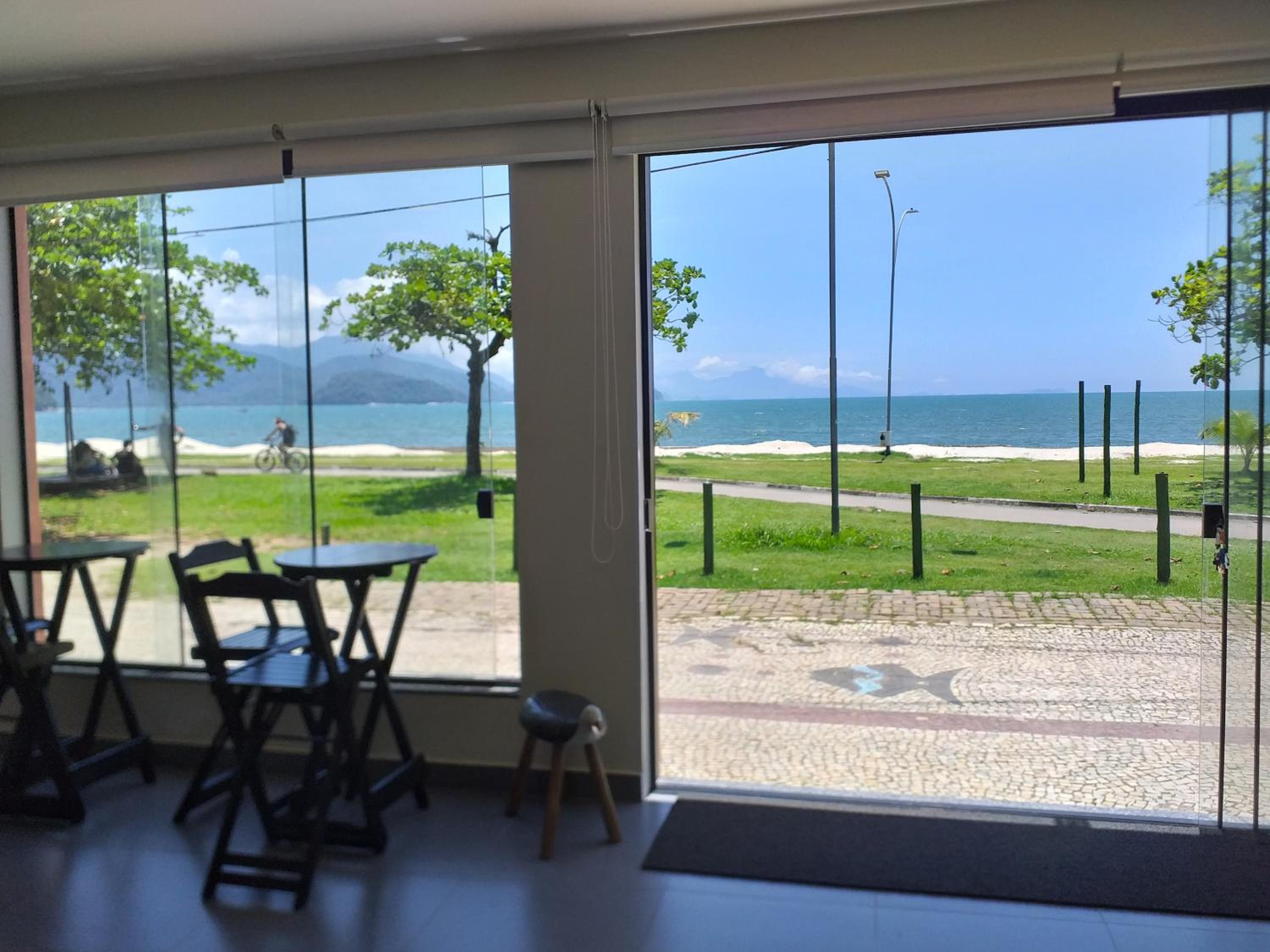 Mar em Casa Suítes