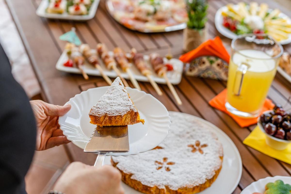 Photo 93