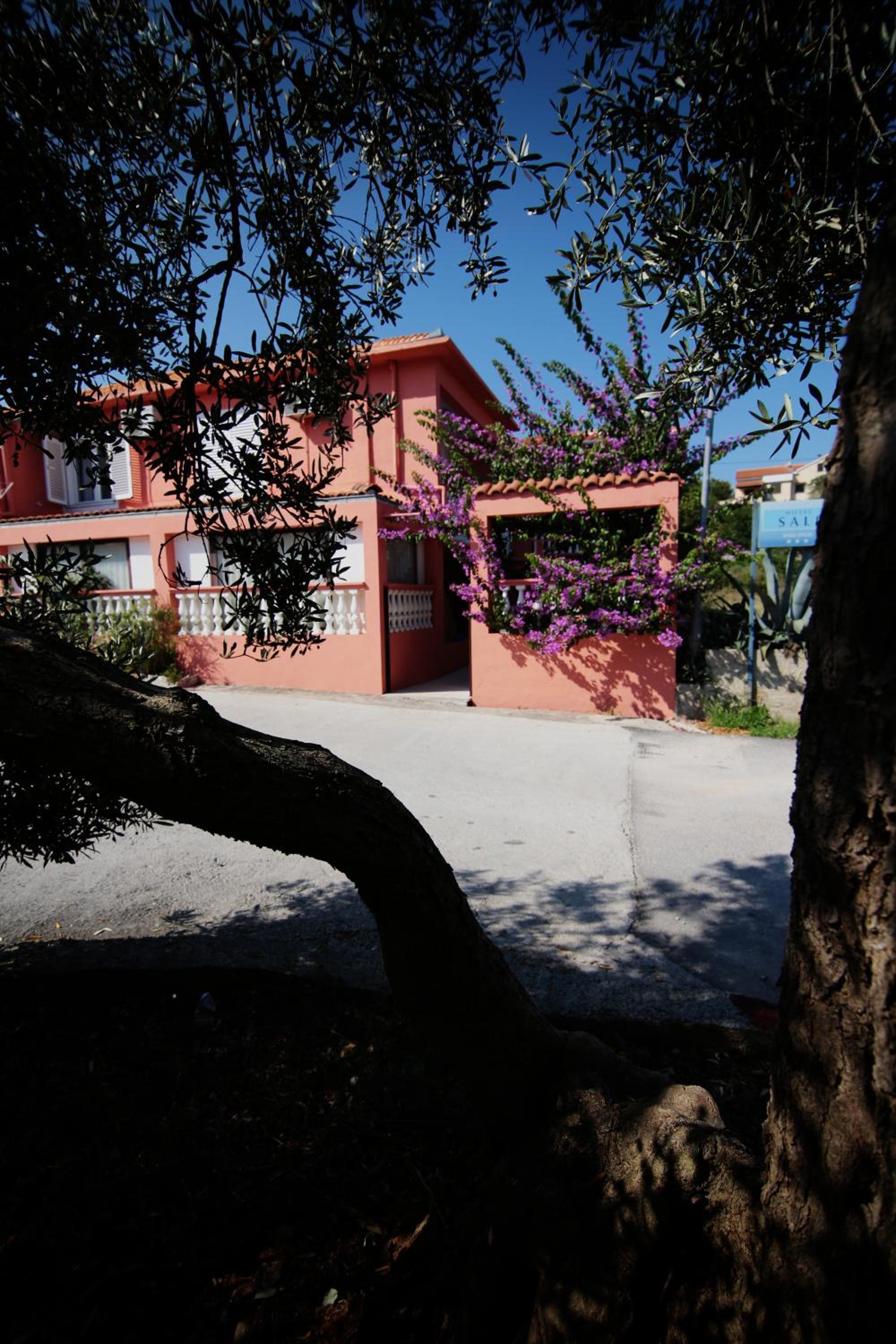 Villa LONG ISLAND Luxury Residence, Sali Dugi otok-Free private parking,next to beach