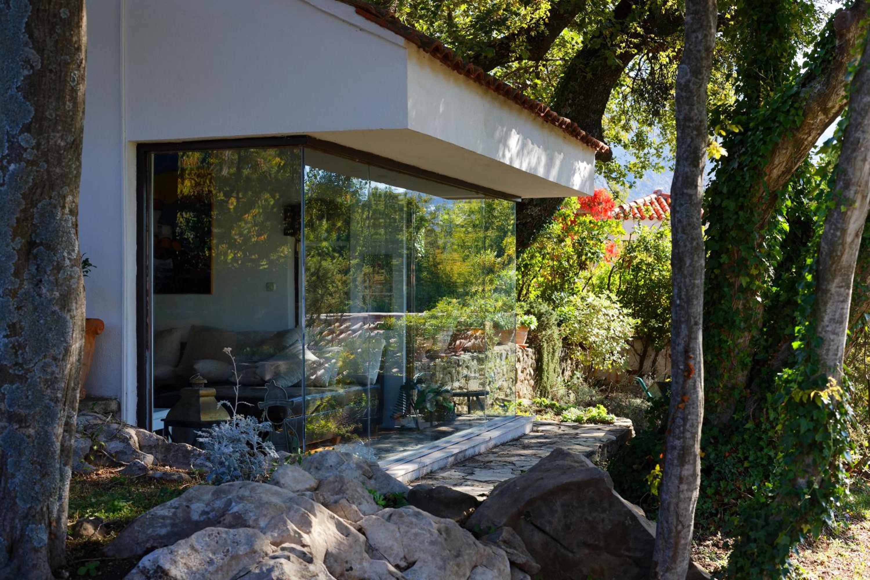 Hotel Isolated Villa Terna -Big Garden-Pool-Dalmatia - Image 1