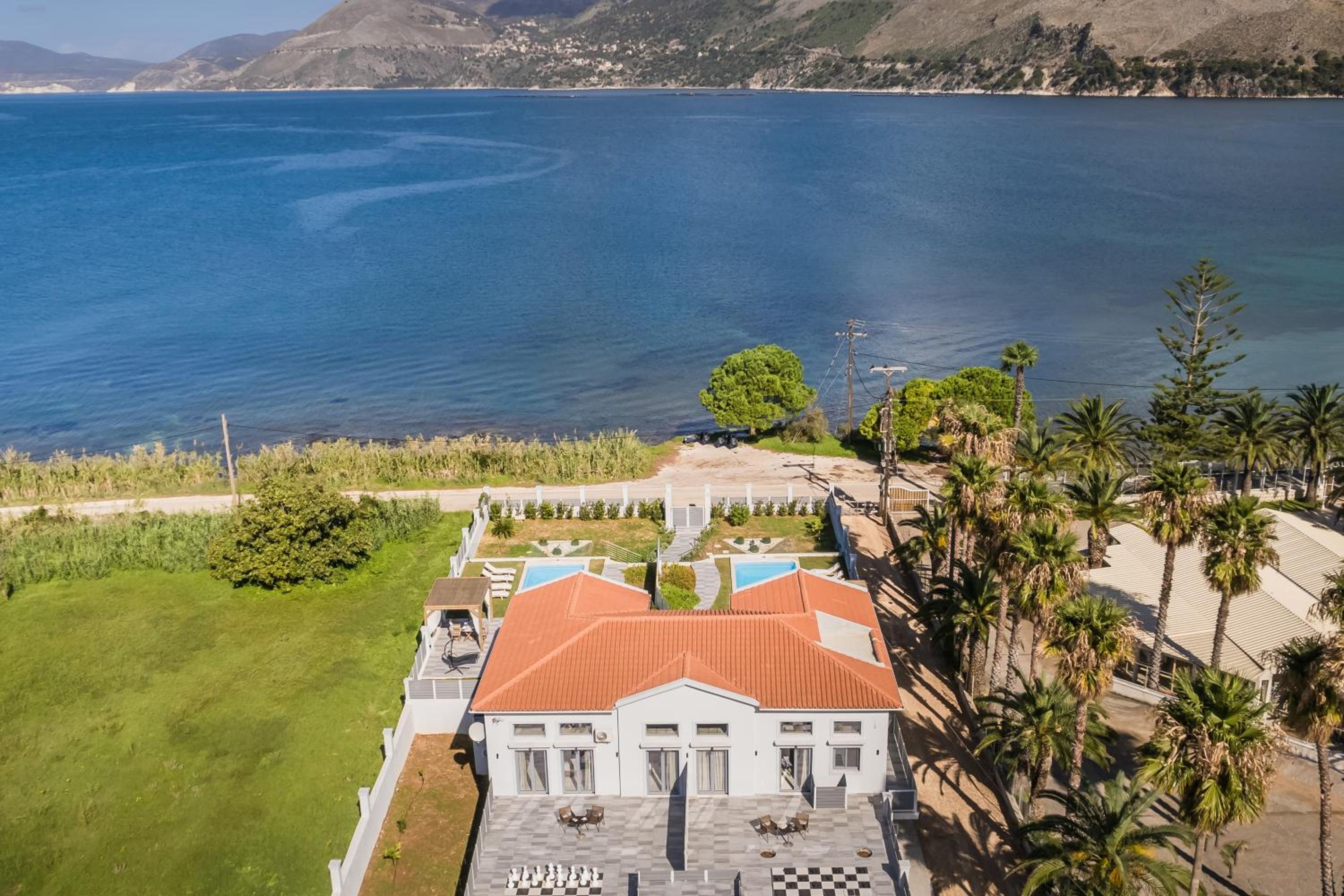 Hotel Lighthouse Villas Kefalonia - Image 1