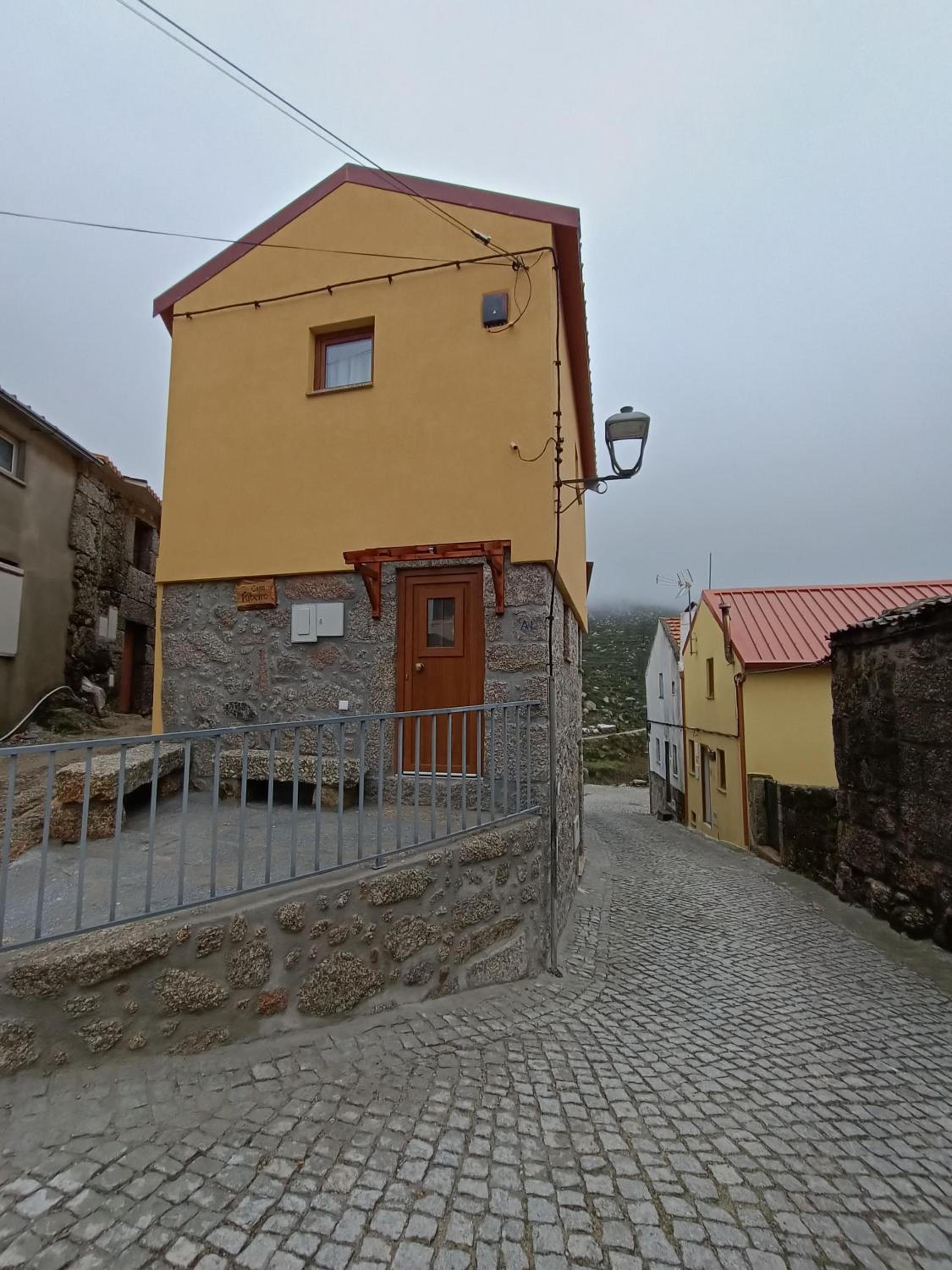 Casa Ribeiro view 3