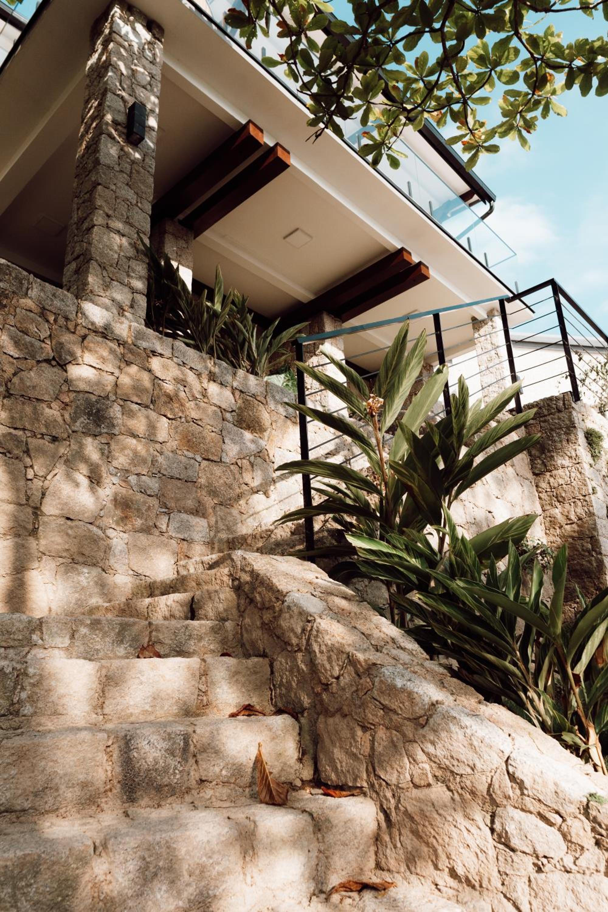 Naatooh Guest Houses
