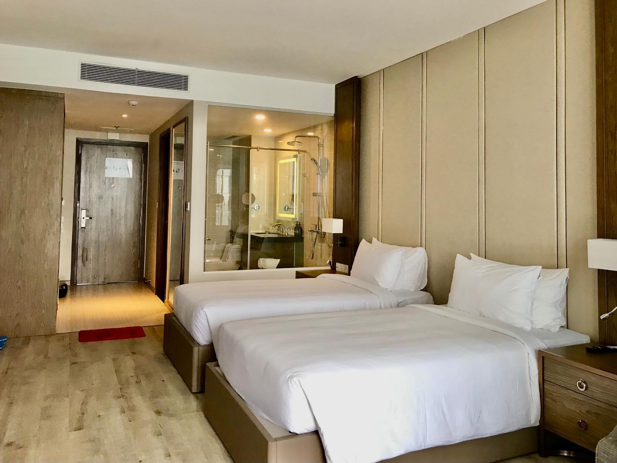 RIS Panorama Condotel