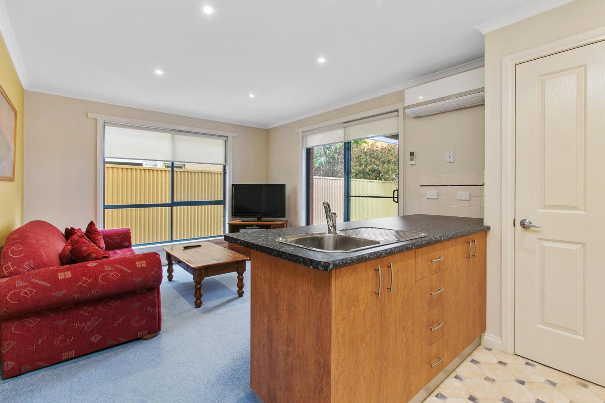 Apollo Bay Hideaway 5 minute walk to the beach