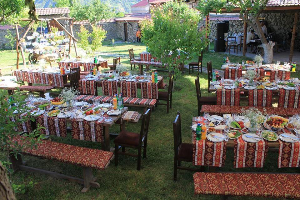 Garni HinYard