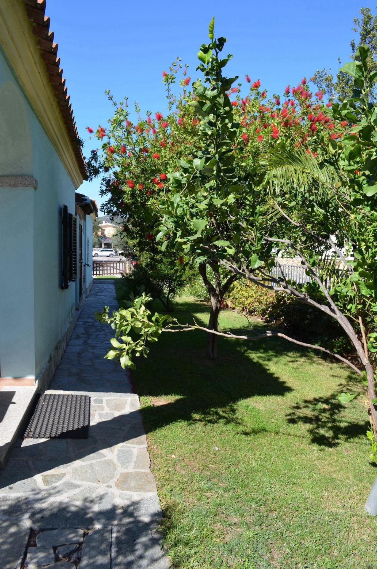 ISS Travel, La Padula - apartments with private veranda and parking photo 5