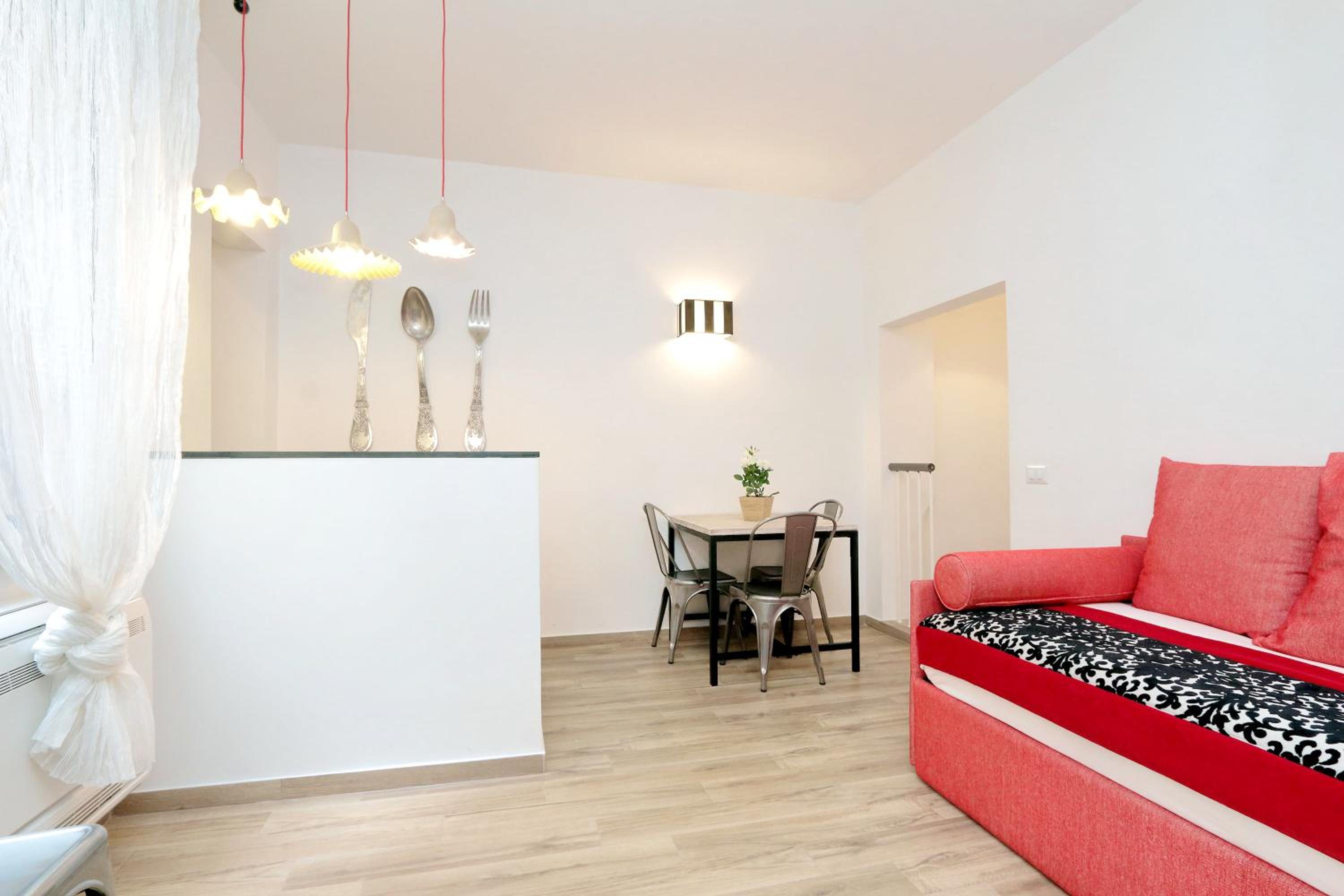 Monti Apartments - My Extra Home
