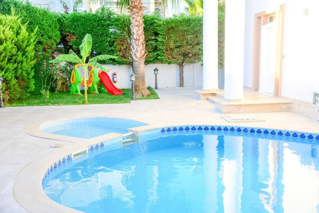 BELEK PRIVATE VILLA WITH POOL NEAR THE beach view 3