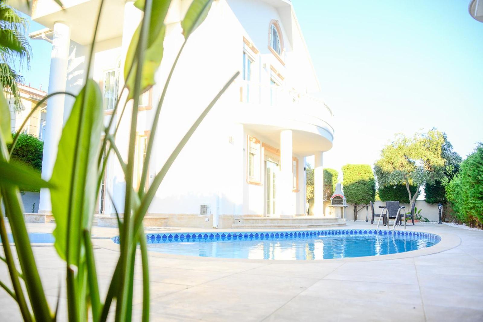 BELEK PRIVATE VILLA WITH POOL NEAR THE beach view 4