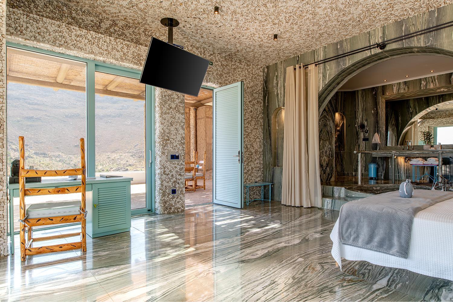 Calilo en Manganari — hotel room