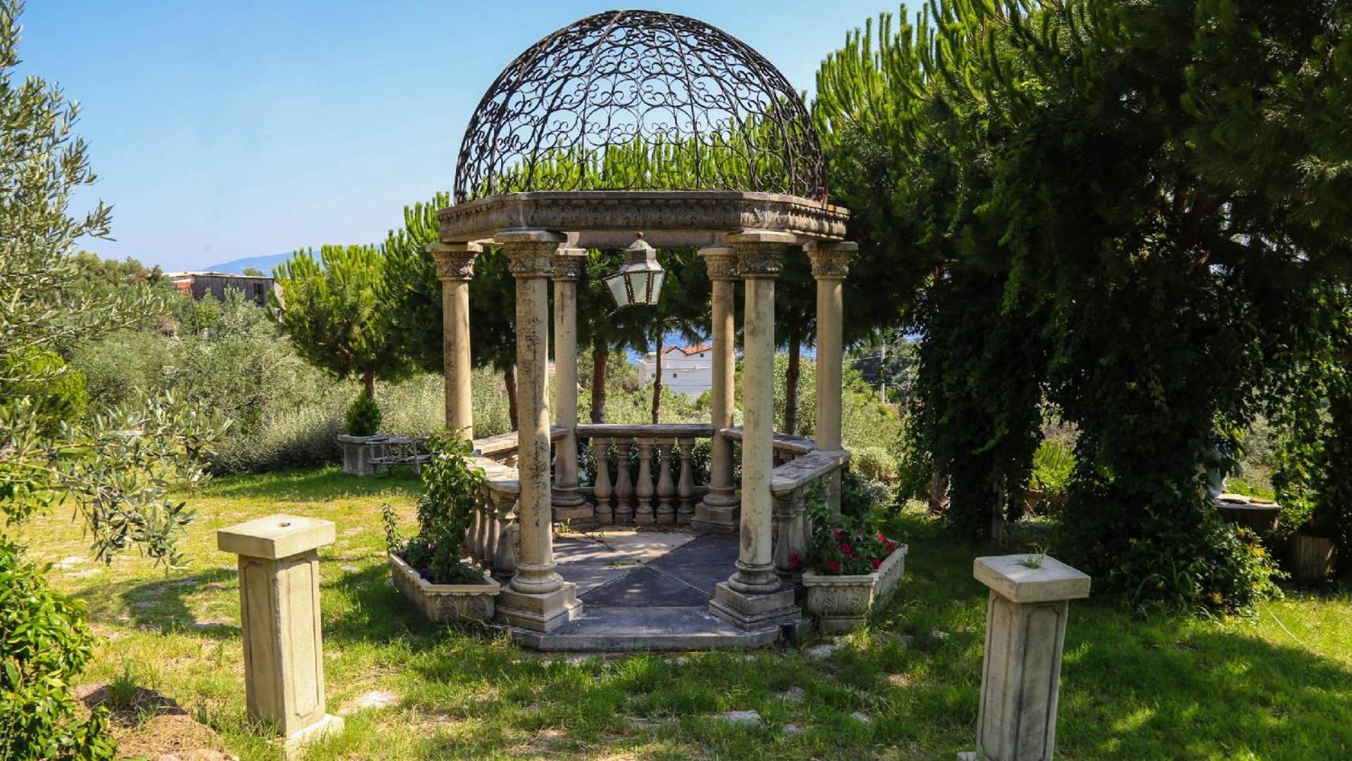 Assos Longevity Hotel