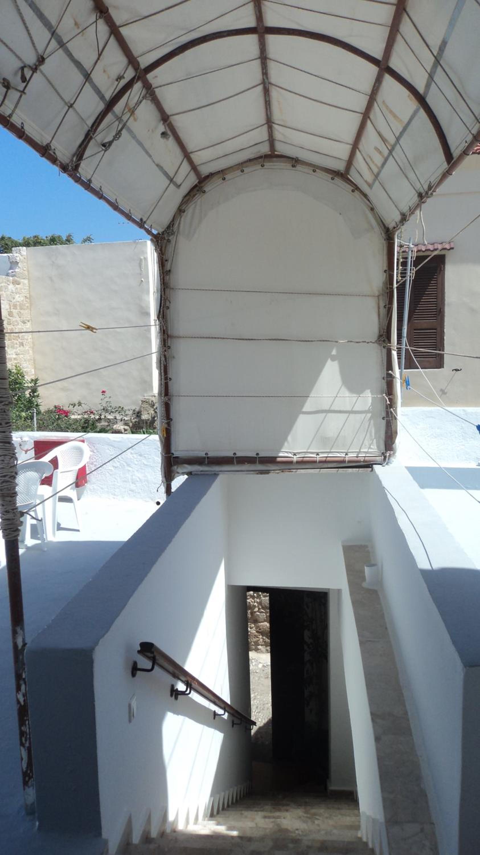 Stavros Pension