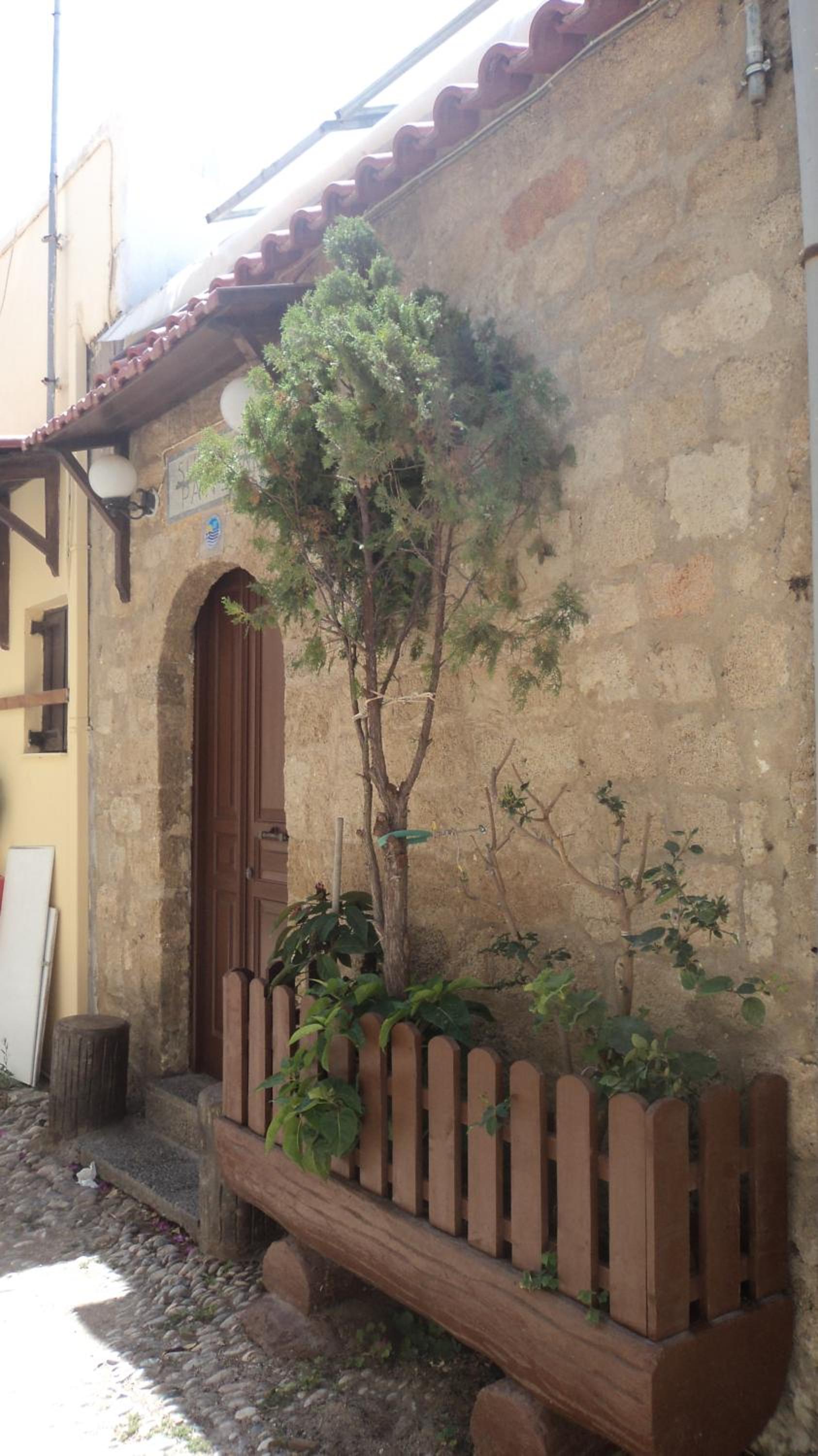 Stavros Pension
