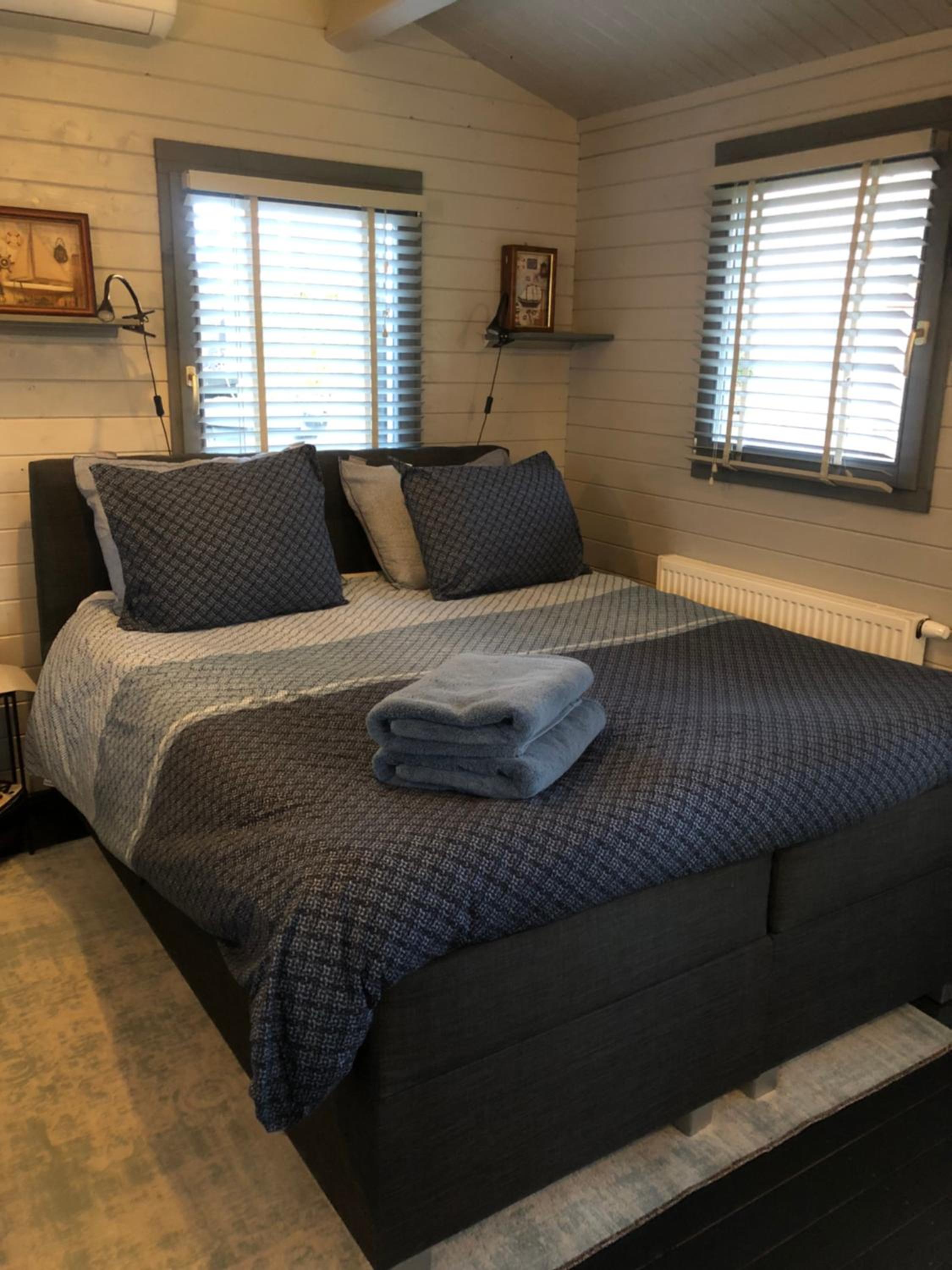 Tiny House Boatshed view 2