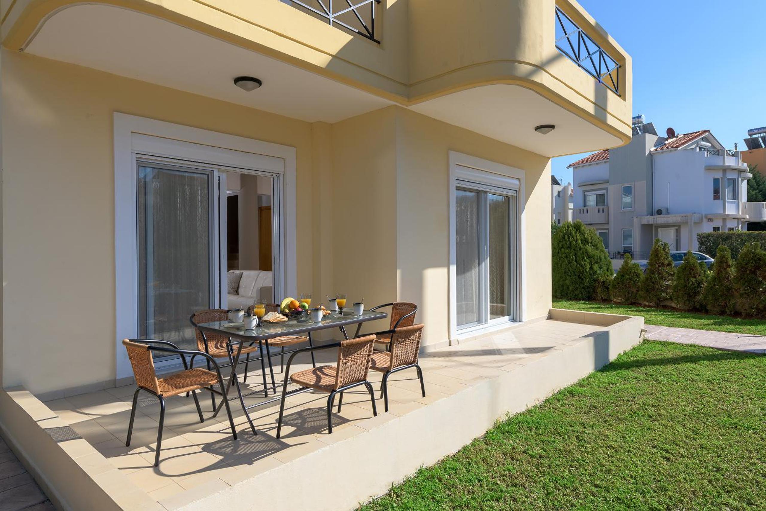 La Maisonette - 4 bedroom villa near the beach view 2