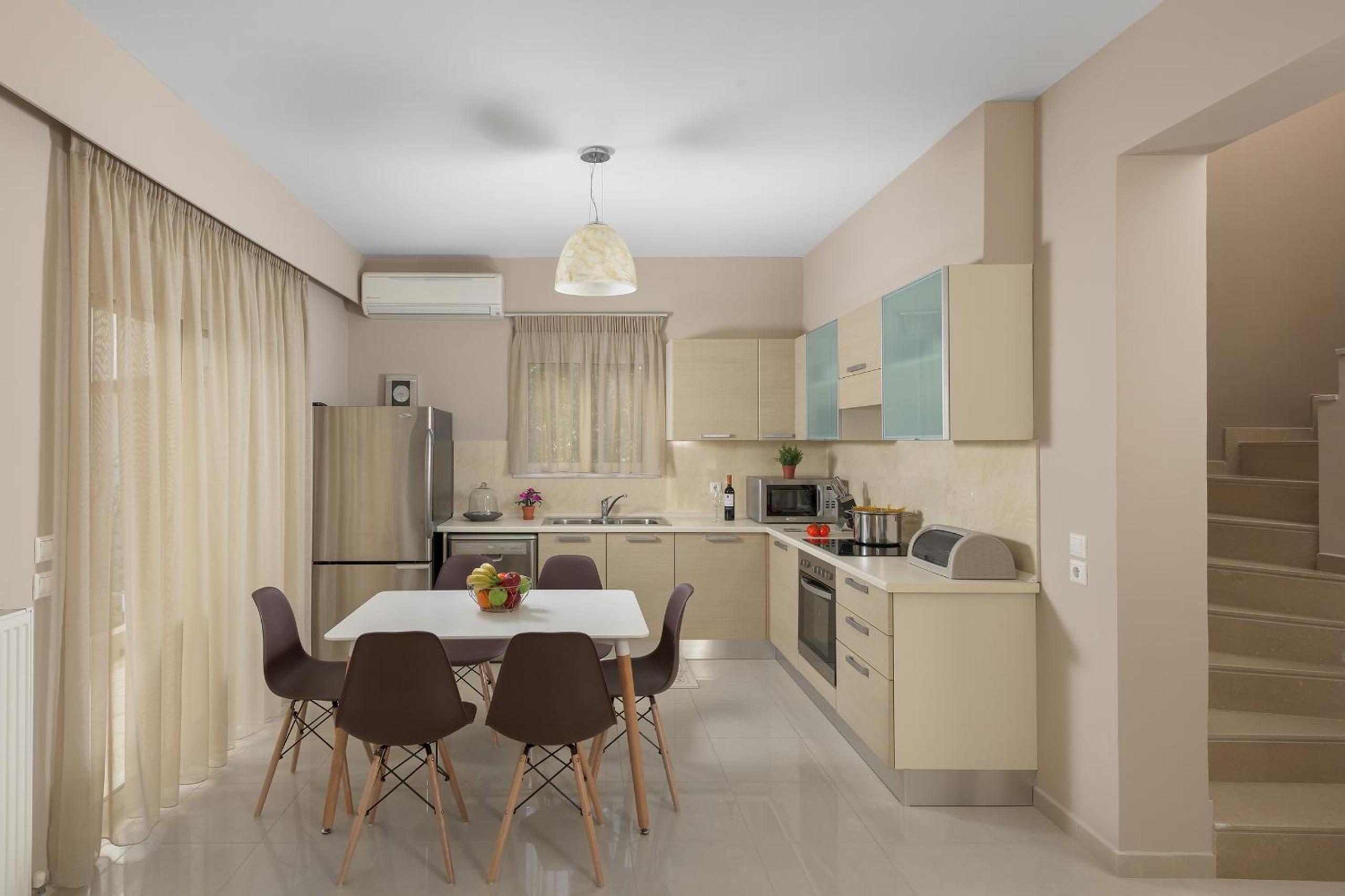 La Maisonette - 4 bedroom villa near the beach view 4