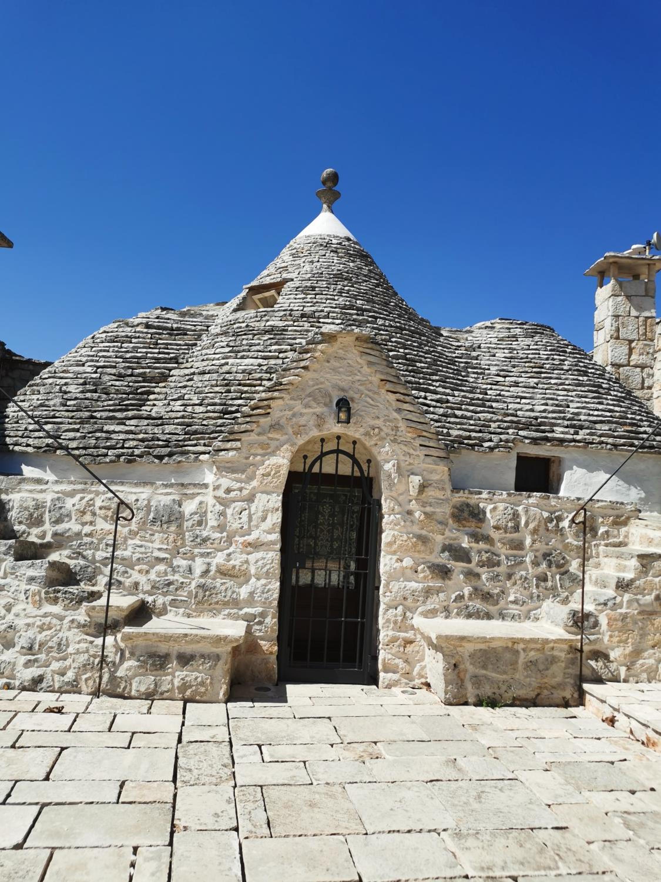 Villa "Il Trullo di Filomena" view 5