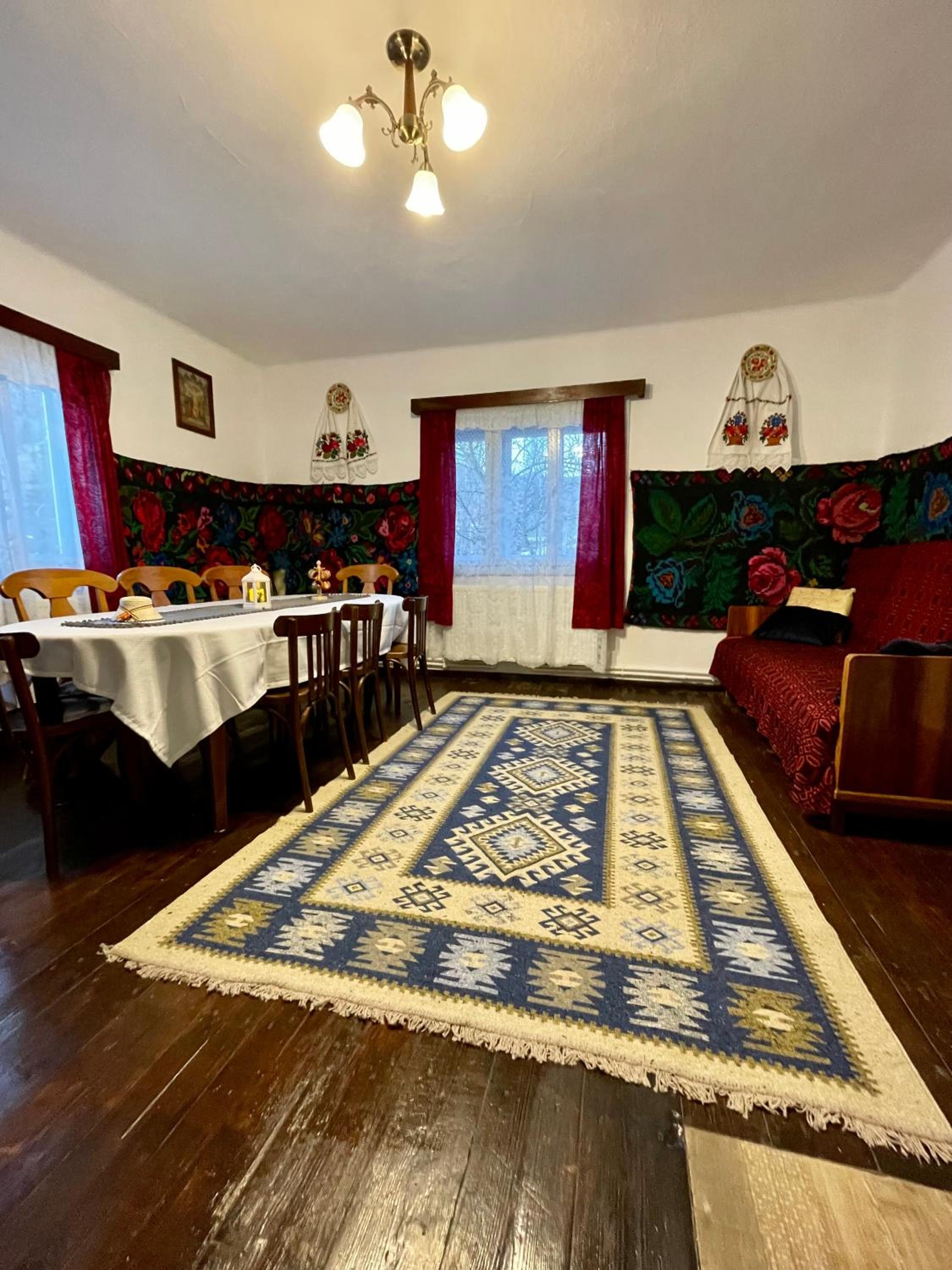 Casa Fântâna - La poalele muntilor -50 de metri de pârtia Olimpică view 5