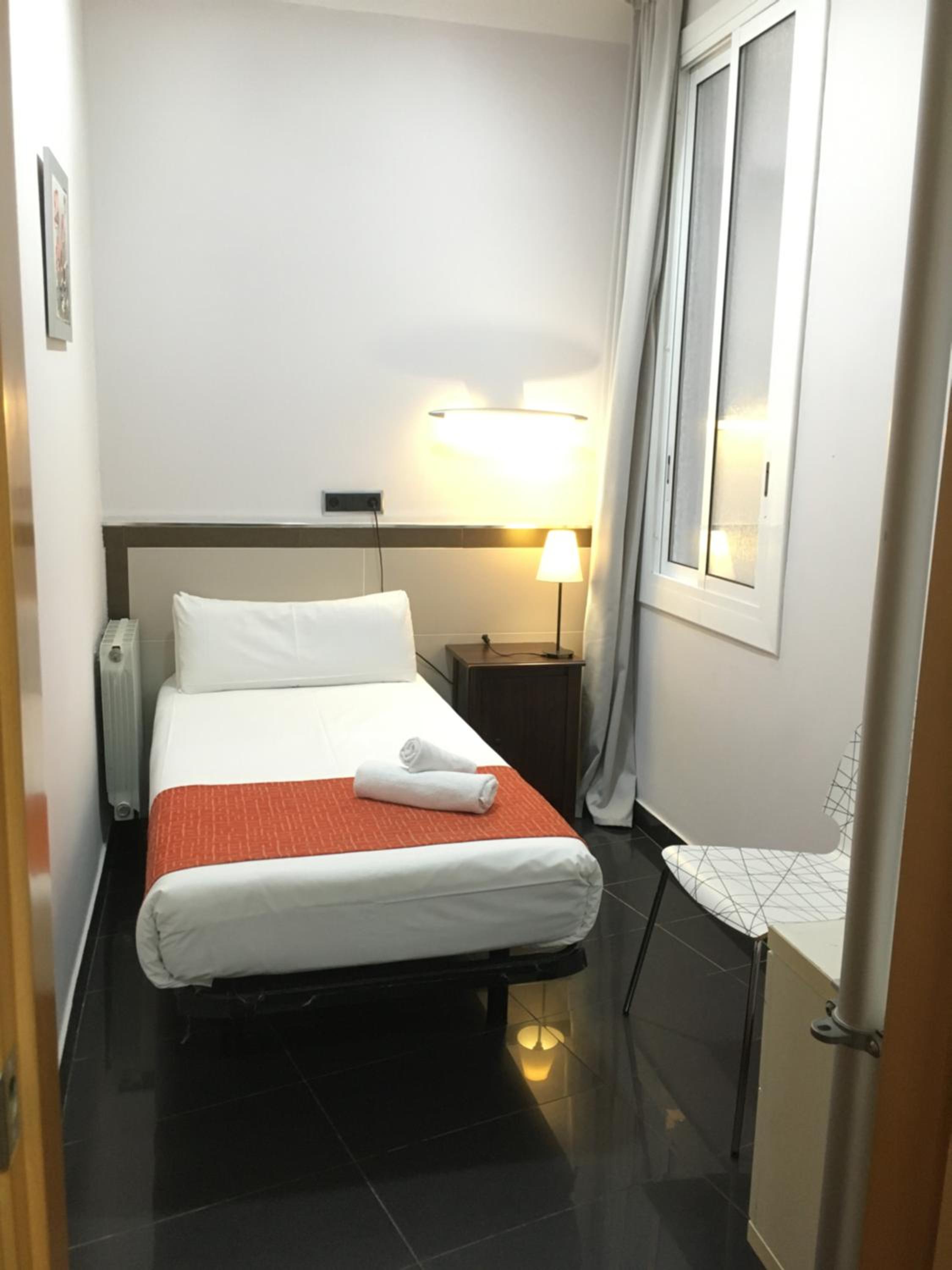 Foto 22 de 37 de Hostal Levante Barcelona