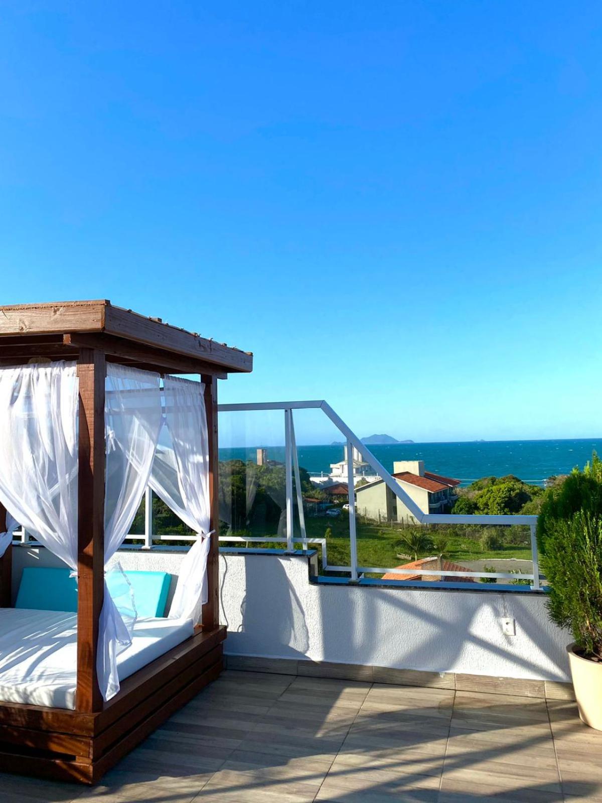 Seu refúgio paradisíaco a apenas 330 metros do mar TUB