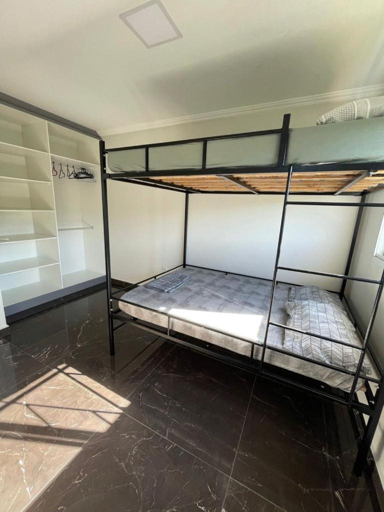 Seu refúgio paradisíaco a apenas 330 metros do mar TUB