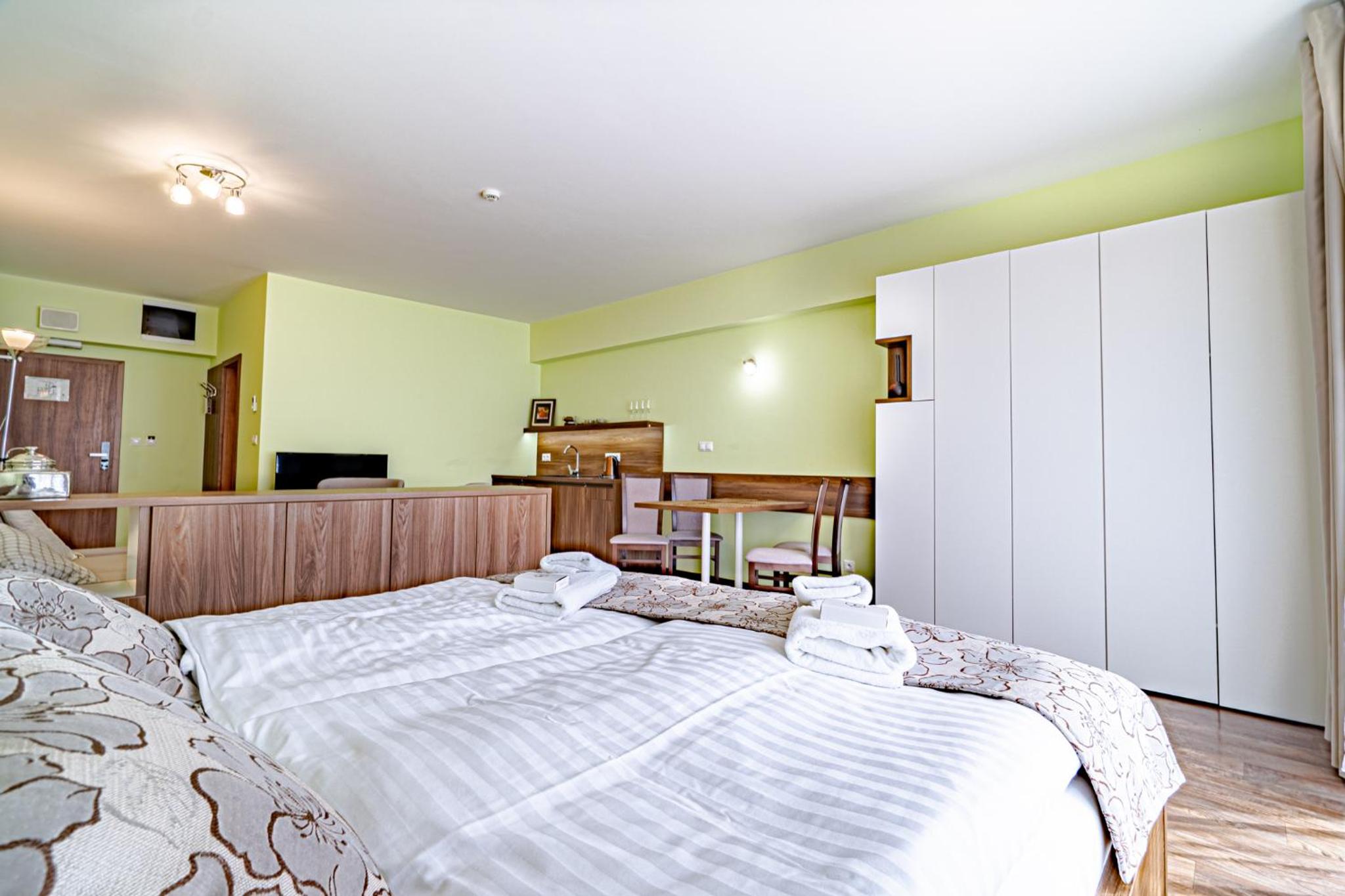 Studio A205 Hrebienok resort Starý Smokovec with garage view 3