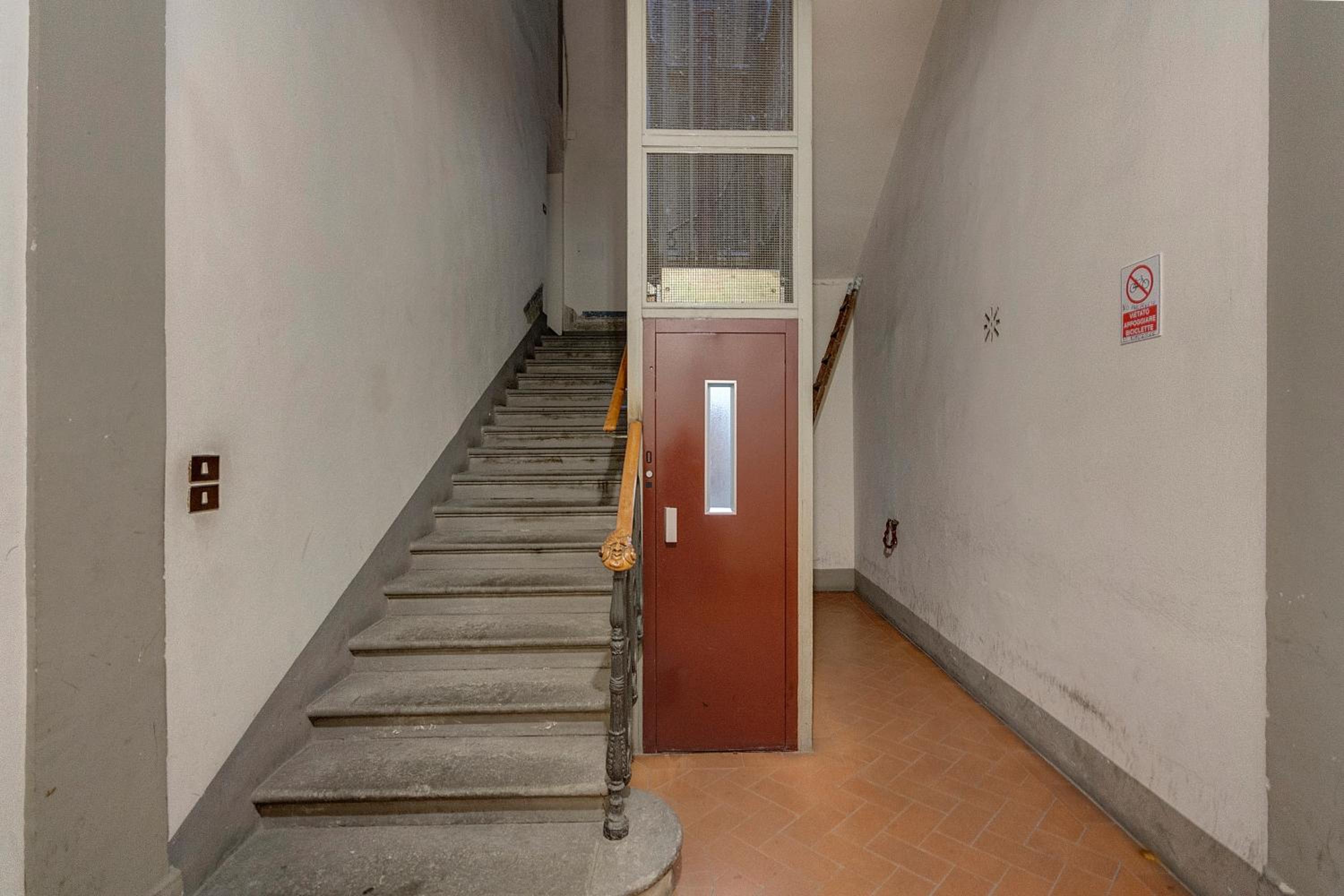 Servi Apartment by Mamo Florence