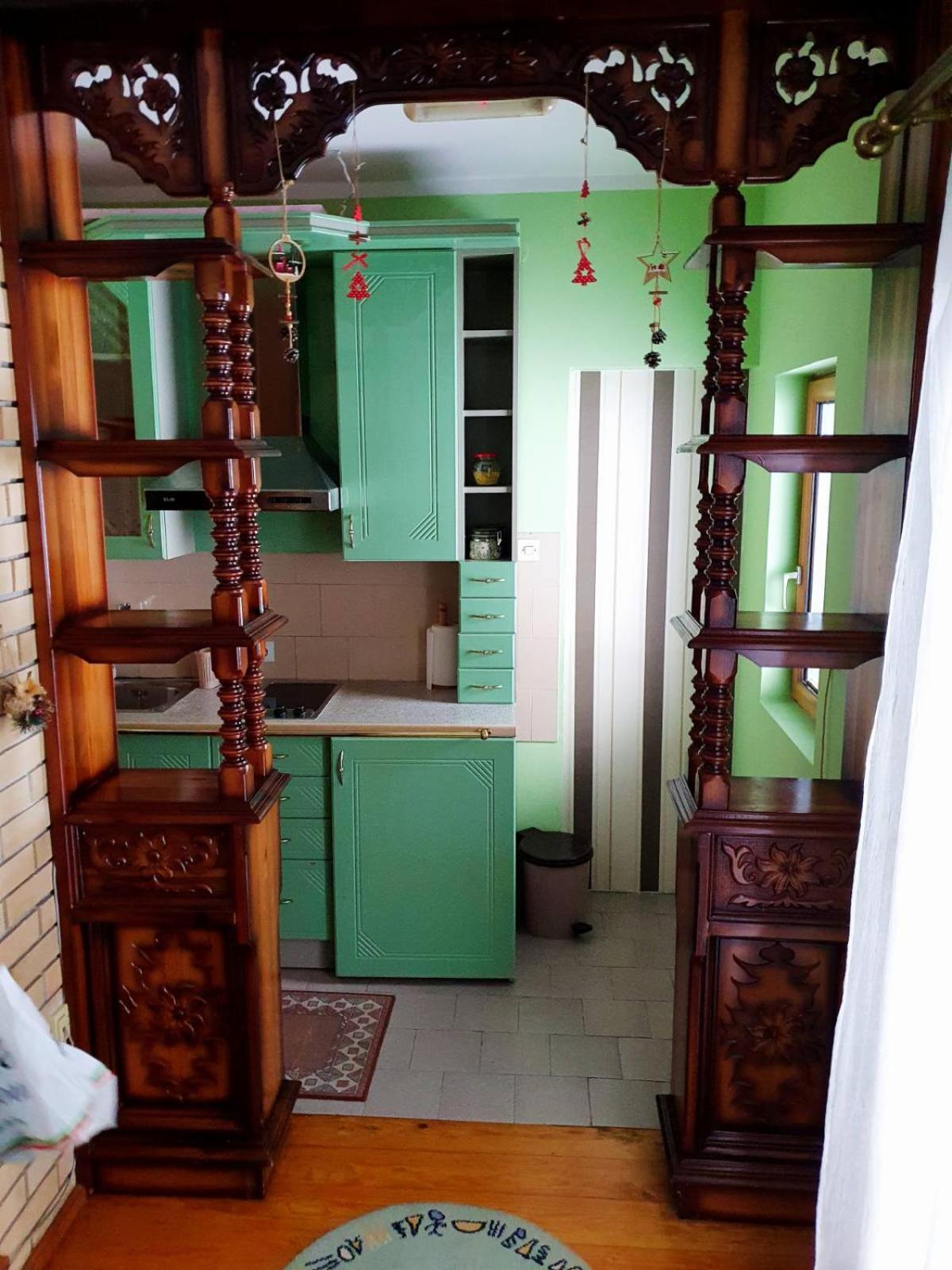 Kraljevi Konaci Olja