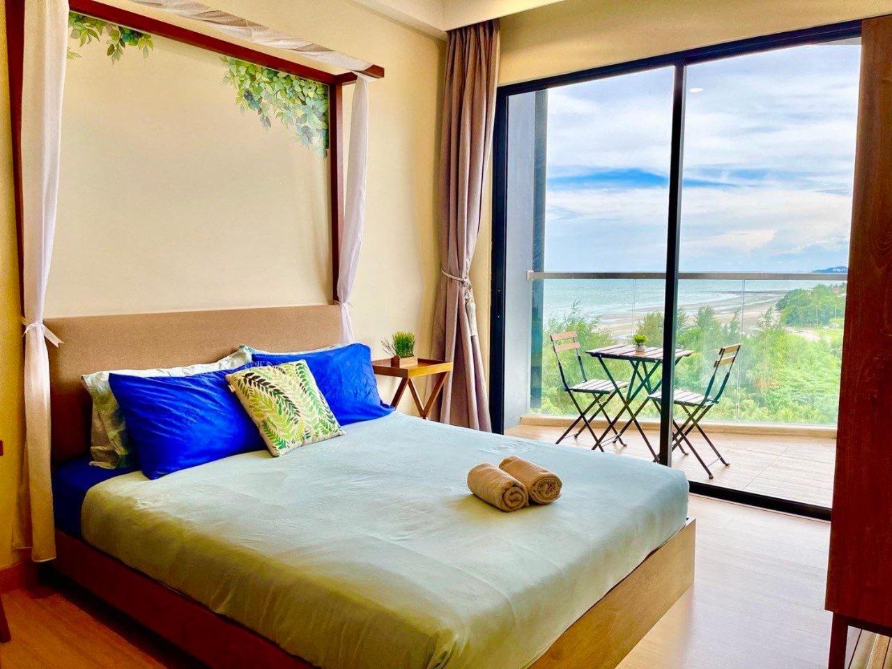 TIMURBAY SEAFRONT RESIDENCE by L'amour Home photo 7