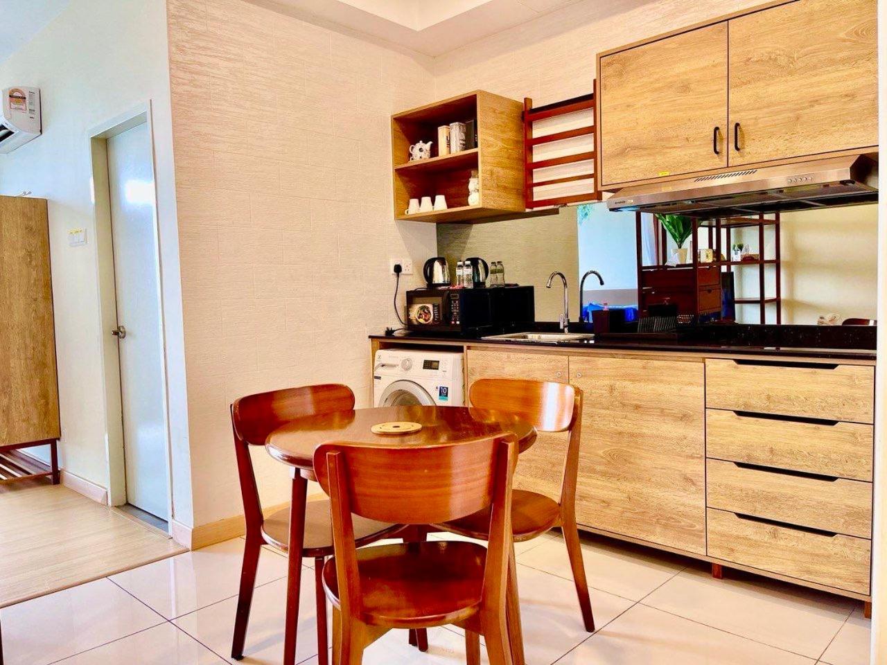 TIMURBAY SEAFRONT RESIDENCE by L'amour Home photo 6