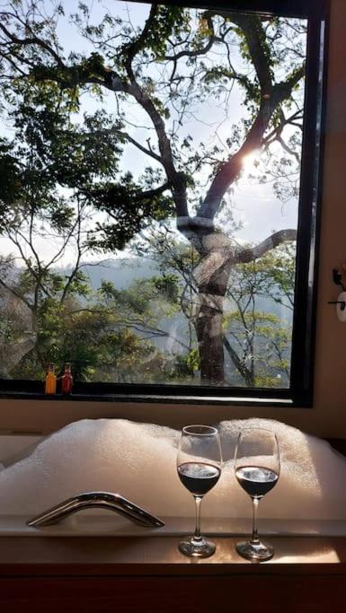 Casa do Alto Santa Mônica- Natureza ao seu redor