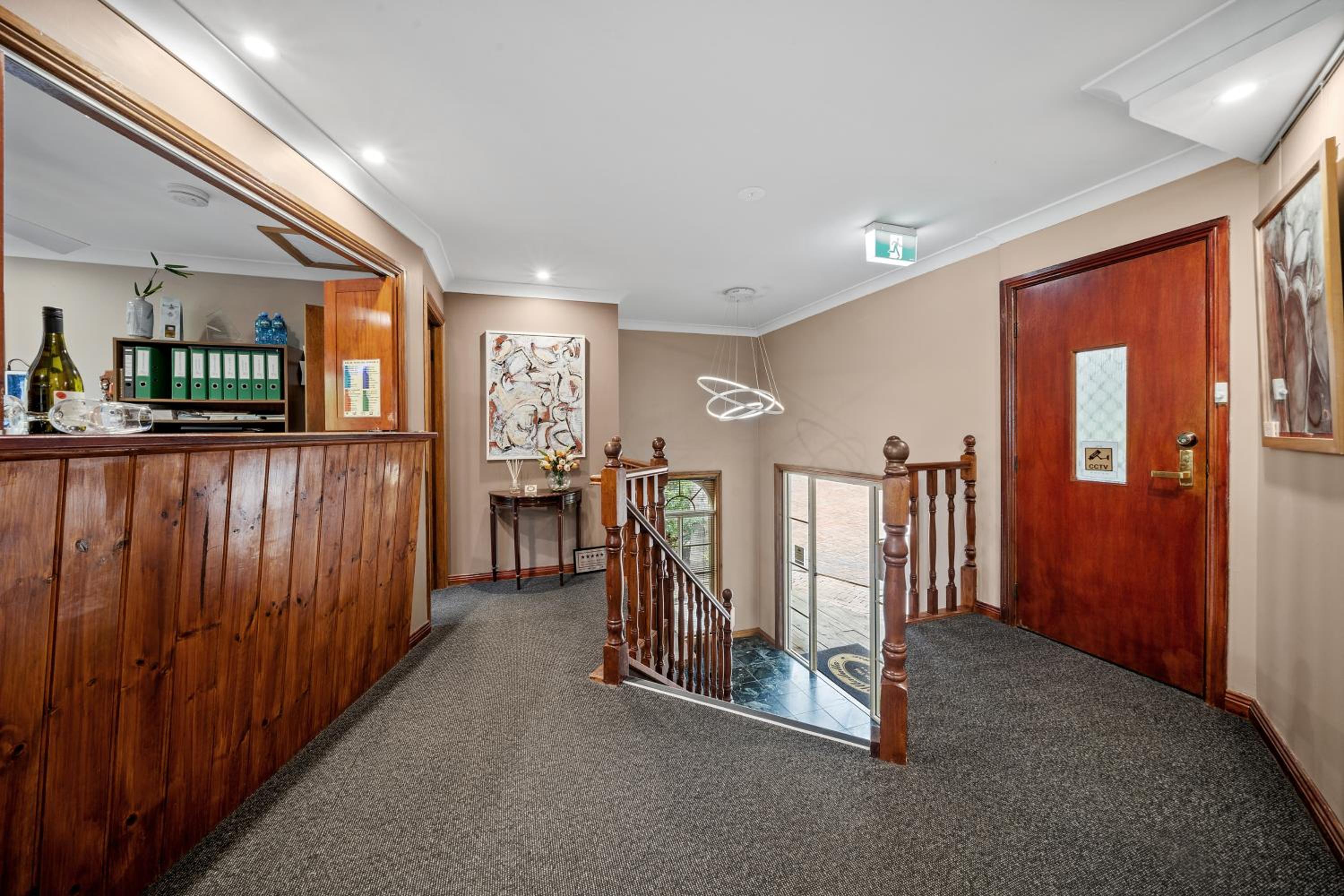 Oasis Inn Ulladulla - Welcoming Guests 18 Years and Older view 5