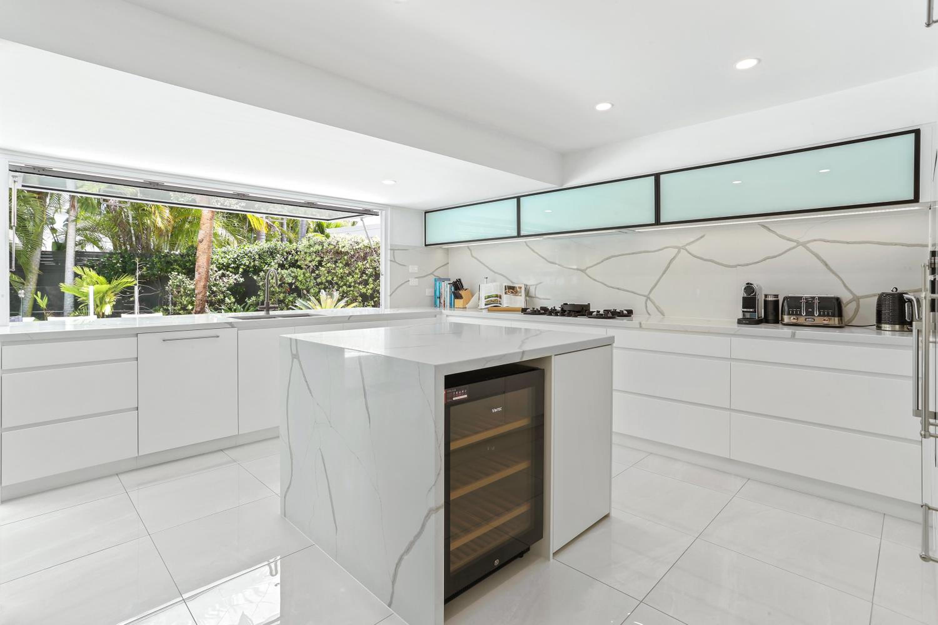 Secluded oasis on the water, Noosa Heads