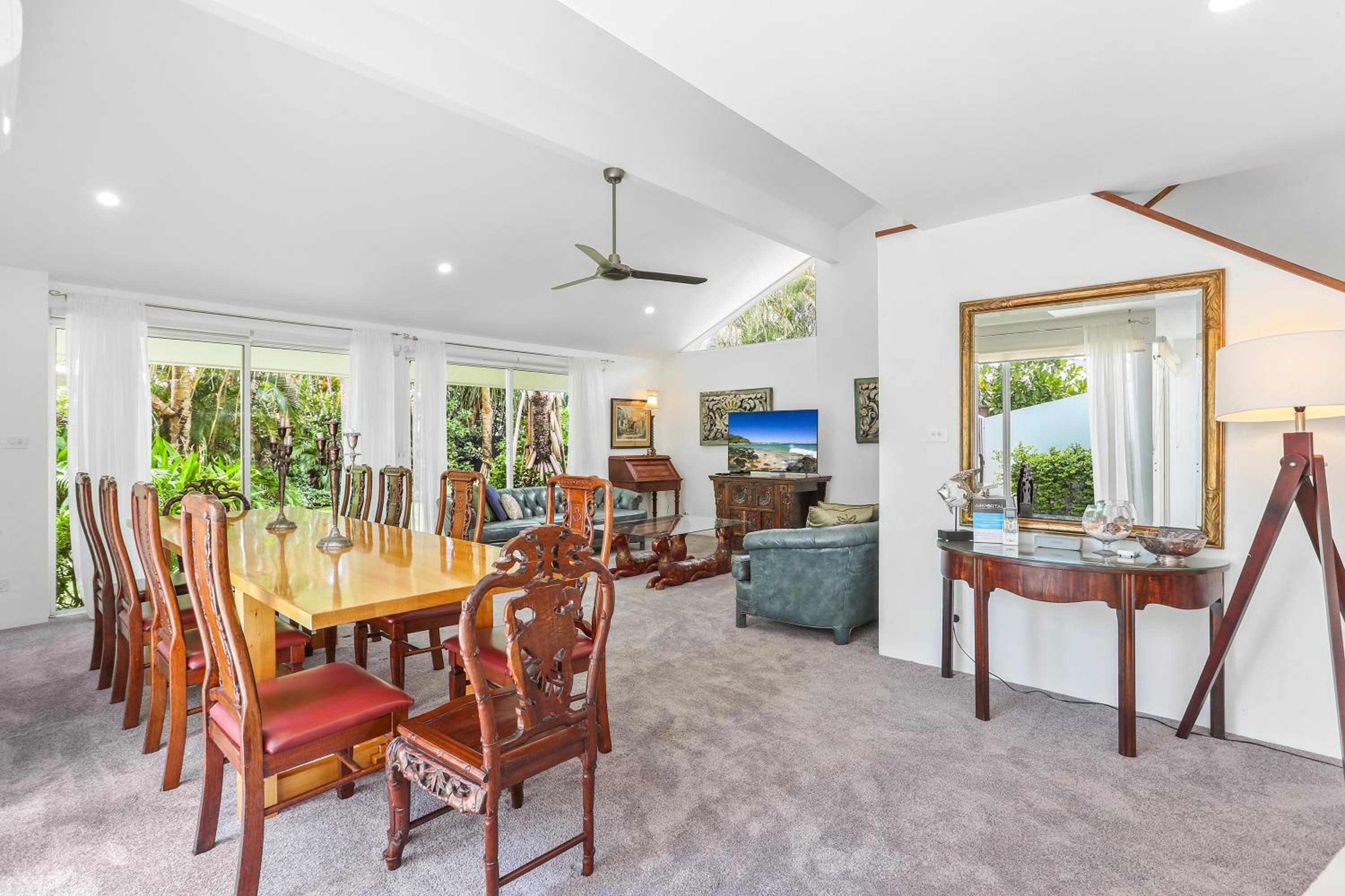 Secluded oasis on the water, Noosa Heads