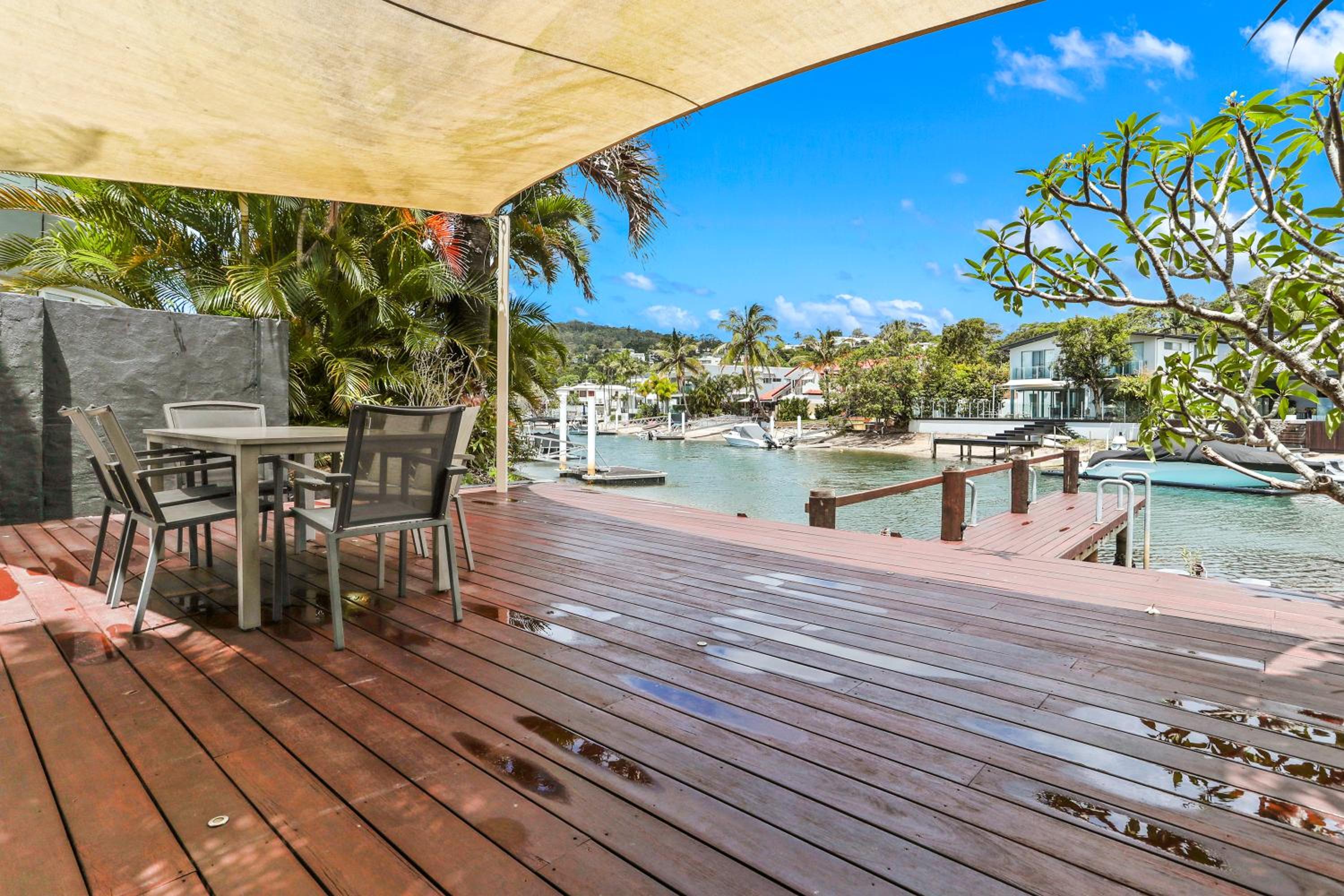 Secluded oasis on the water, Noosa Heads
