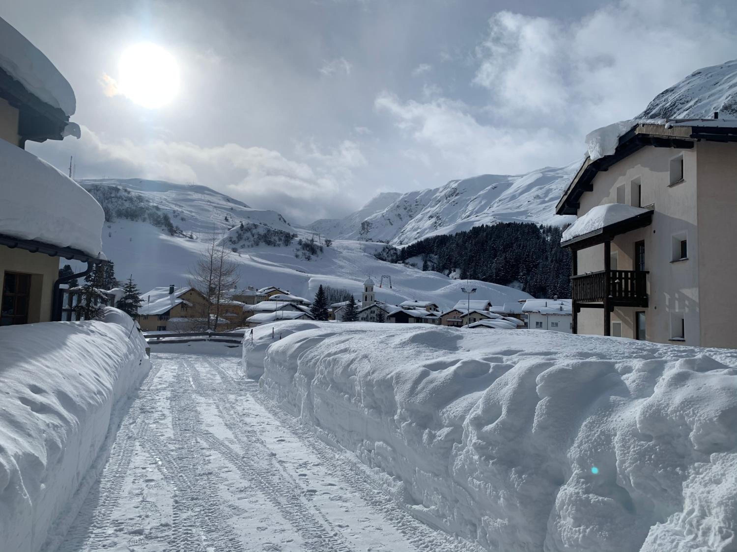Hotel Ferienwohnung in den Bergen mit grosser Terrasse - Image 1
