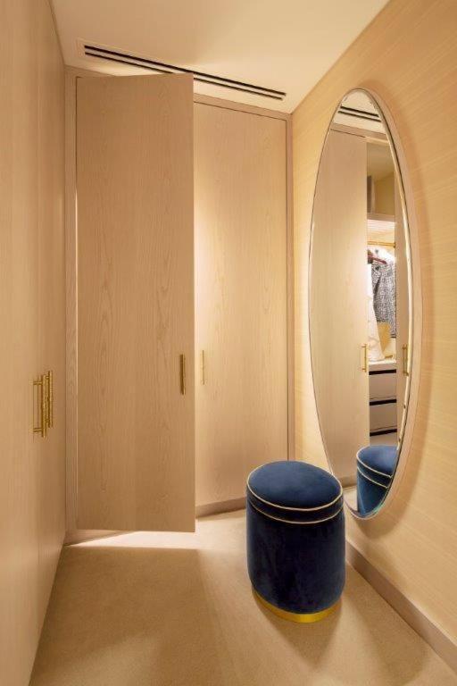 HVR THE PALM DUBAI