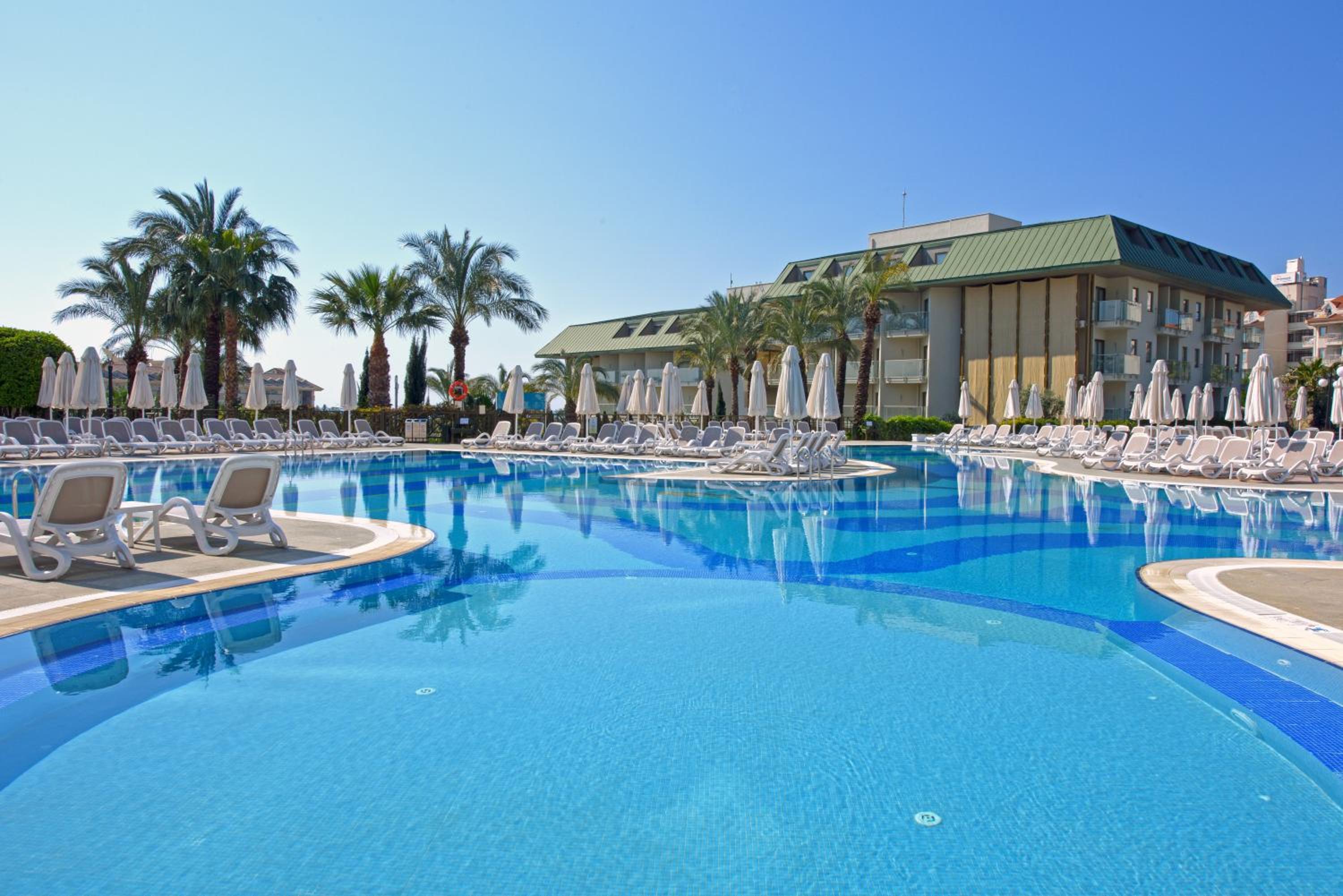 Novum Garden Side Hotel