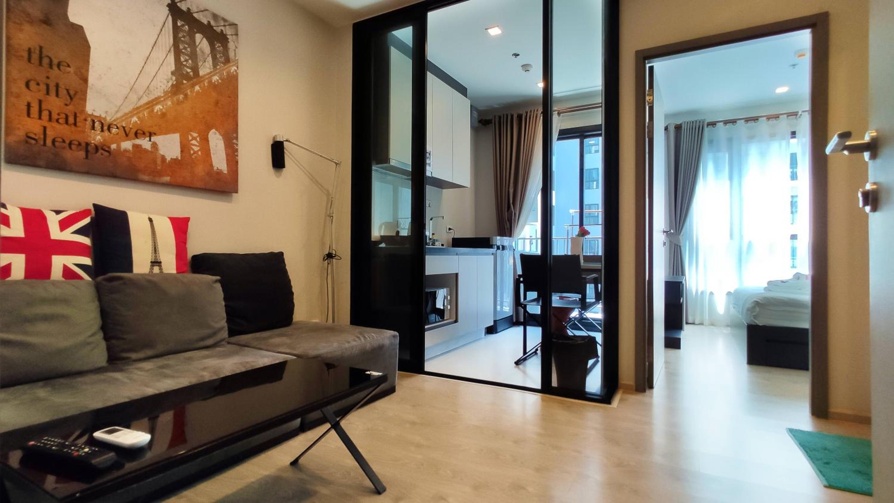 Pattaya Center Seascape Apartment view 3