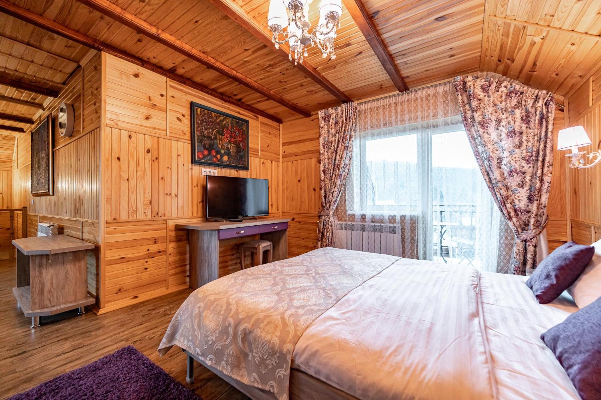 Emerald House view 5